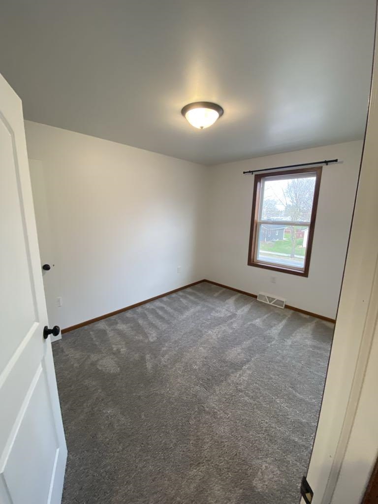 302 N PEACH AVENUE, Marshfield, Wisconsin 54449, 3 Bedrooms Bedrooms, ,2 BathroomsBathrooms,Residential,For Sale,302 N PEACH AVENUE,22501642