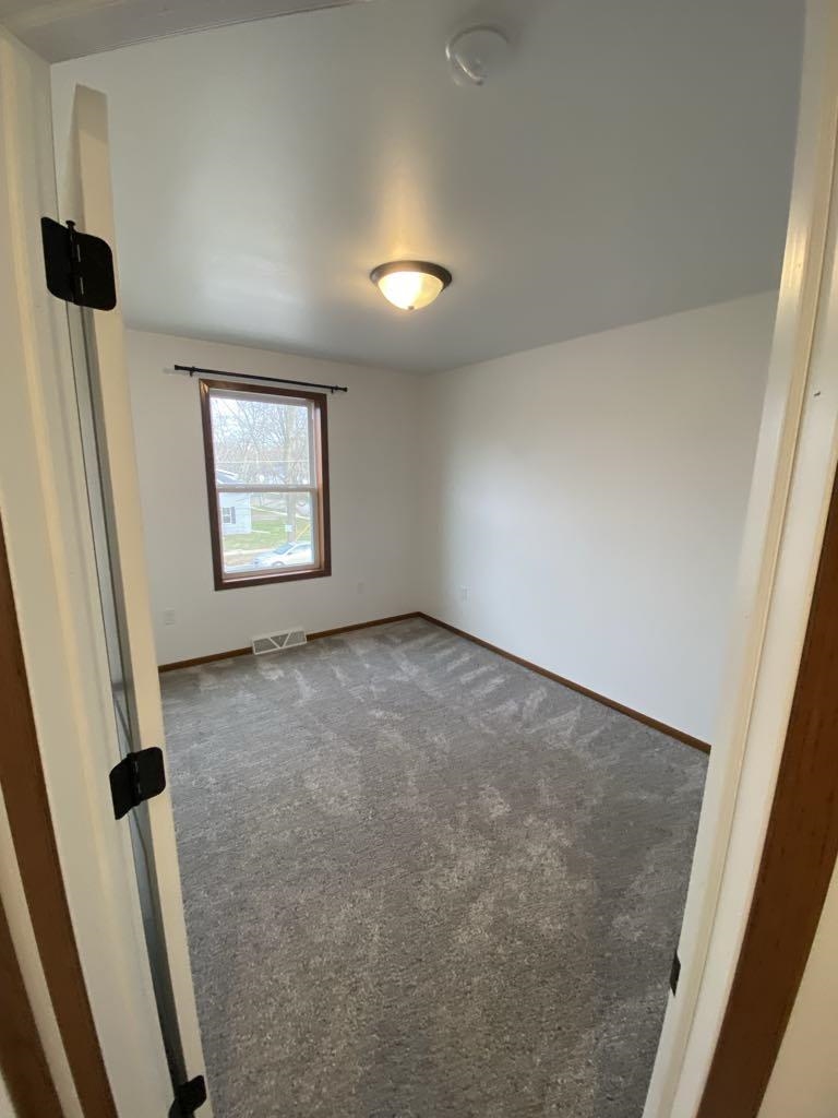 302 N PEACH AVENUE, Marshfield, Wisconsin 54449, 3 Bedrooms Bedrooms, ,2 BathroomsBathrooms,Residential,For Sale,302 N PEACH AVENUE,22501642