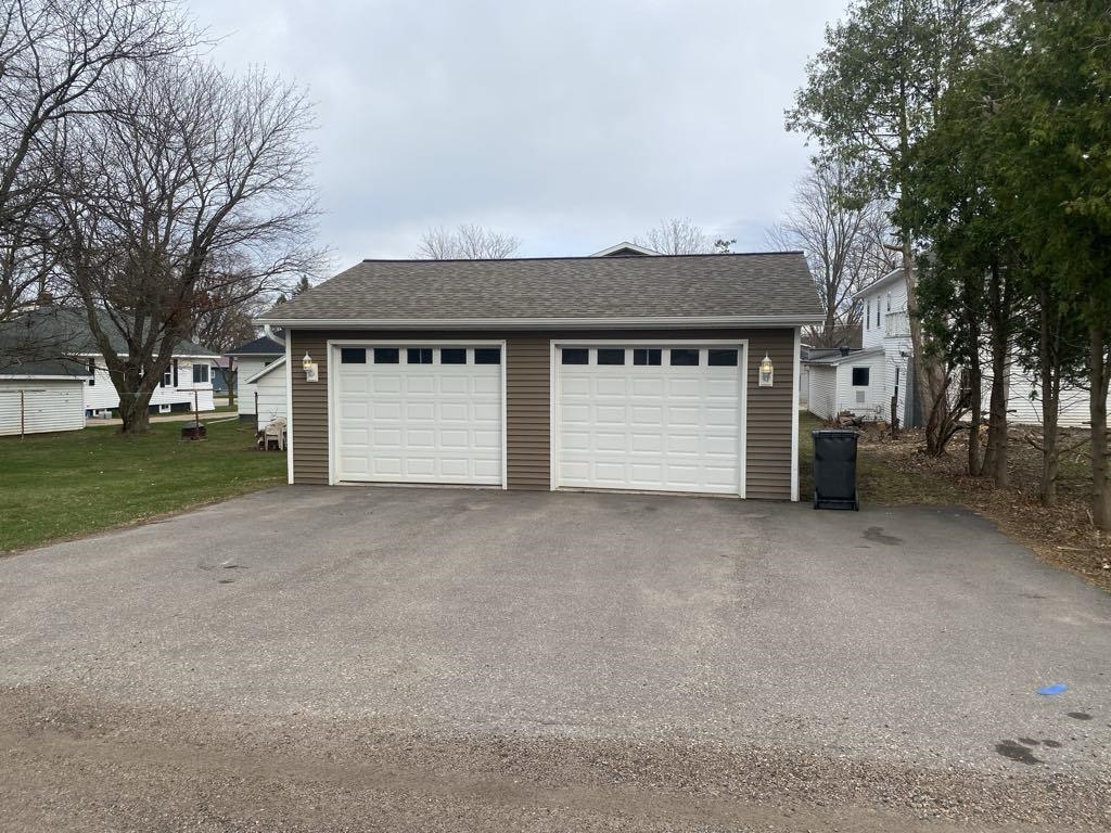 302 N PEACH AVENUE, Marshfield, Wisconsin 54449, 3 Bedrooms Bedrooms, ,2 BathroomsBathrooms,Residential,For Sale,302 N PEACH AVENUE,22501642
