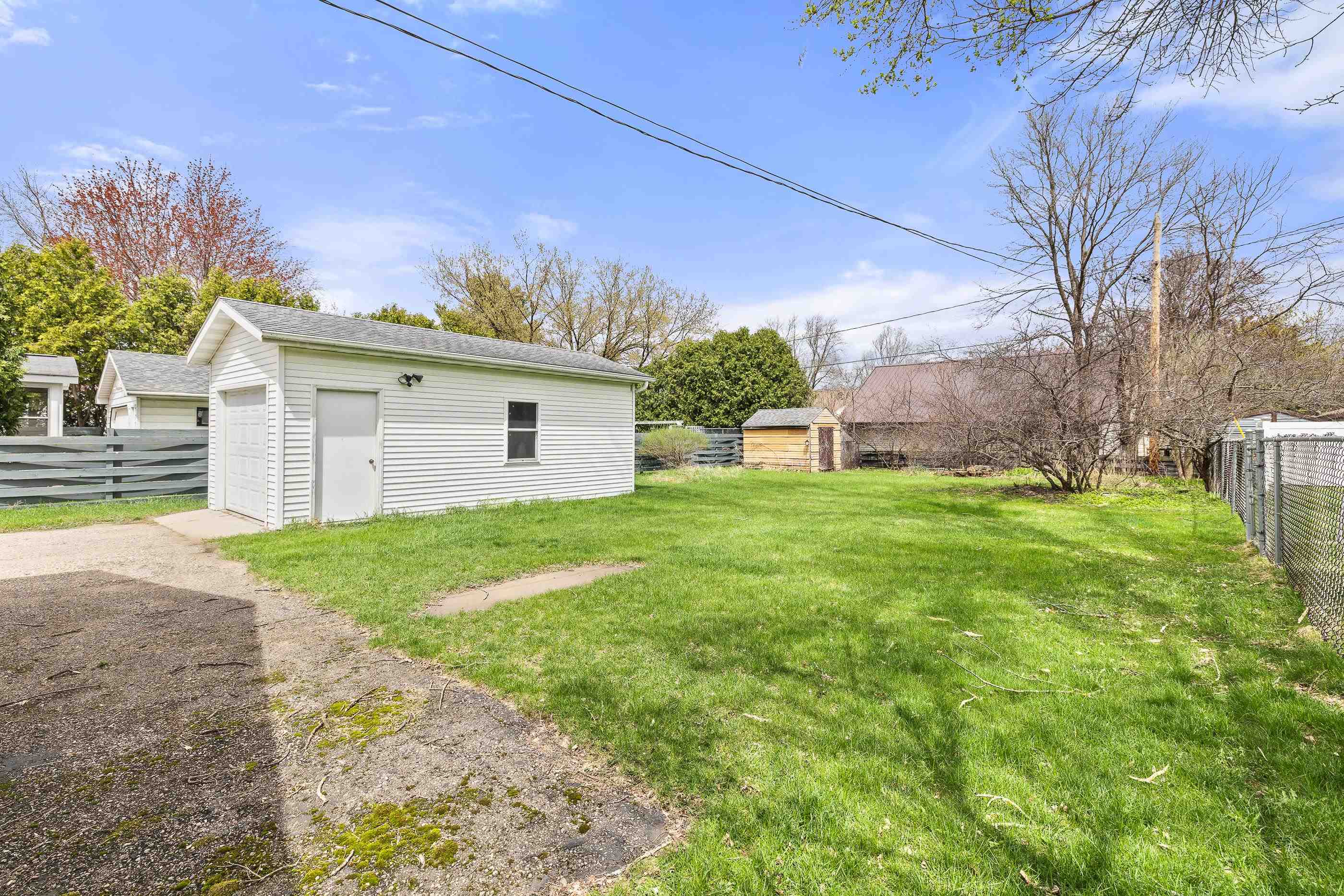 2833 WATER STREET, Stevens Point, Wisconsin 54481, 2 Bedrooms Bedrooms, ,1 BathroomBathrooms,Residential,For Sale,2833 WATER STREET,22501657