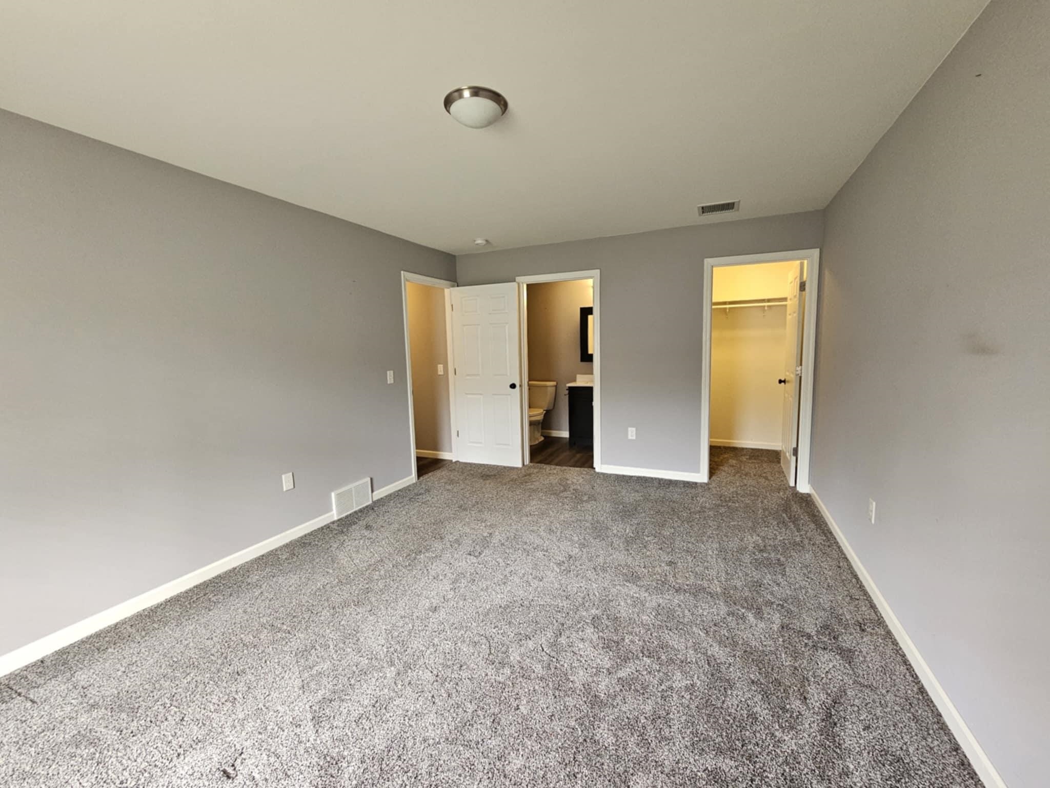 2800-2818 POPP AVENUE, Marshfield, Wisconsin 54449, 3 Bedrooms Bedrooms, 7 Rooms Rooms,2 BathroomsBathrooms,Multi-family,For Sale,2800-2818 POPP AVENUE,22501660