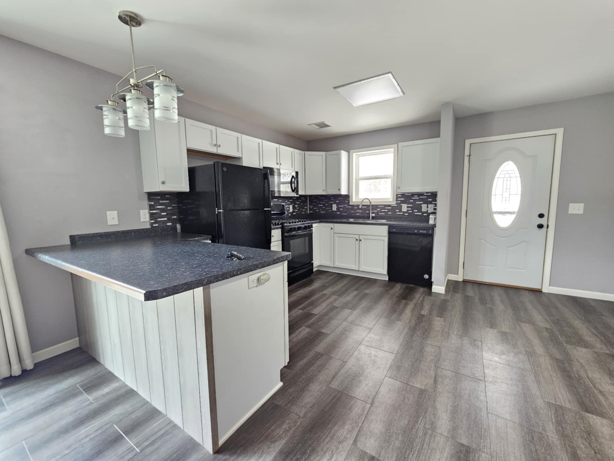 2800-2818 POPP AVENUE, Marshfield, Wisconsin 54449, 3 Bedrooms Bedrooms, 7 Rooms Rooms,2 BathroomsBathrooms,Multi-family,For Sale,2800-2818 POPP AVENUE,22501660