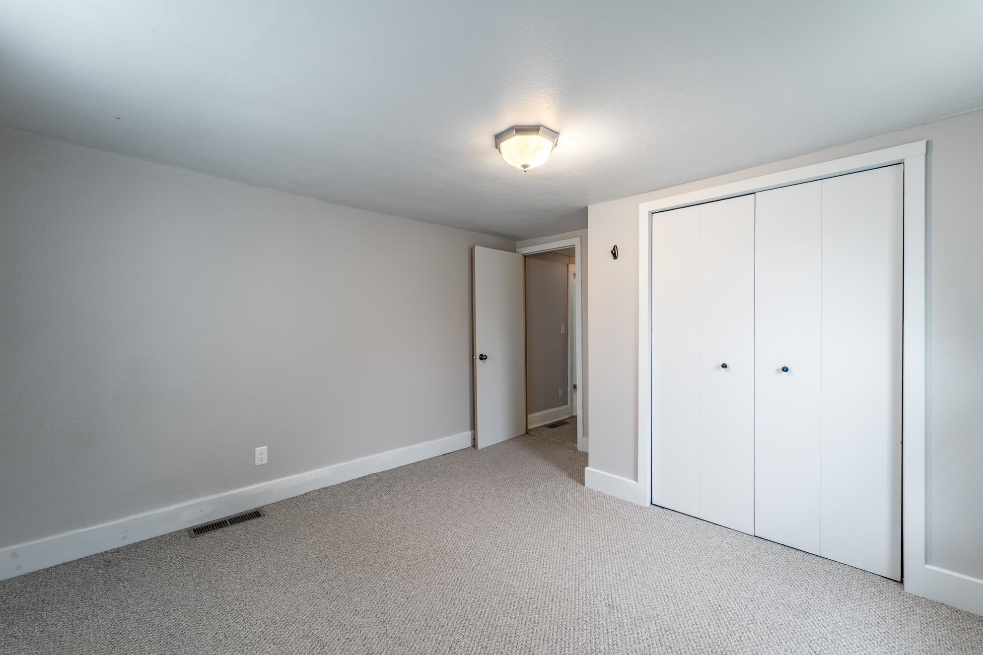 1215 S 9TH AVENUE, Wausau, Wisconsin 54401, 4 Bedrooms Bedrooms, ,1 BathroomBathrooms,Residential,For Sale,1215 S 9TH AVENUE,22501666