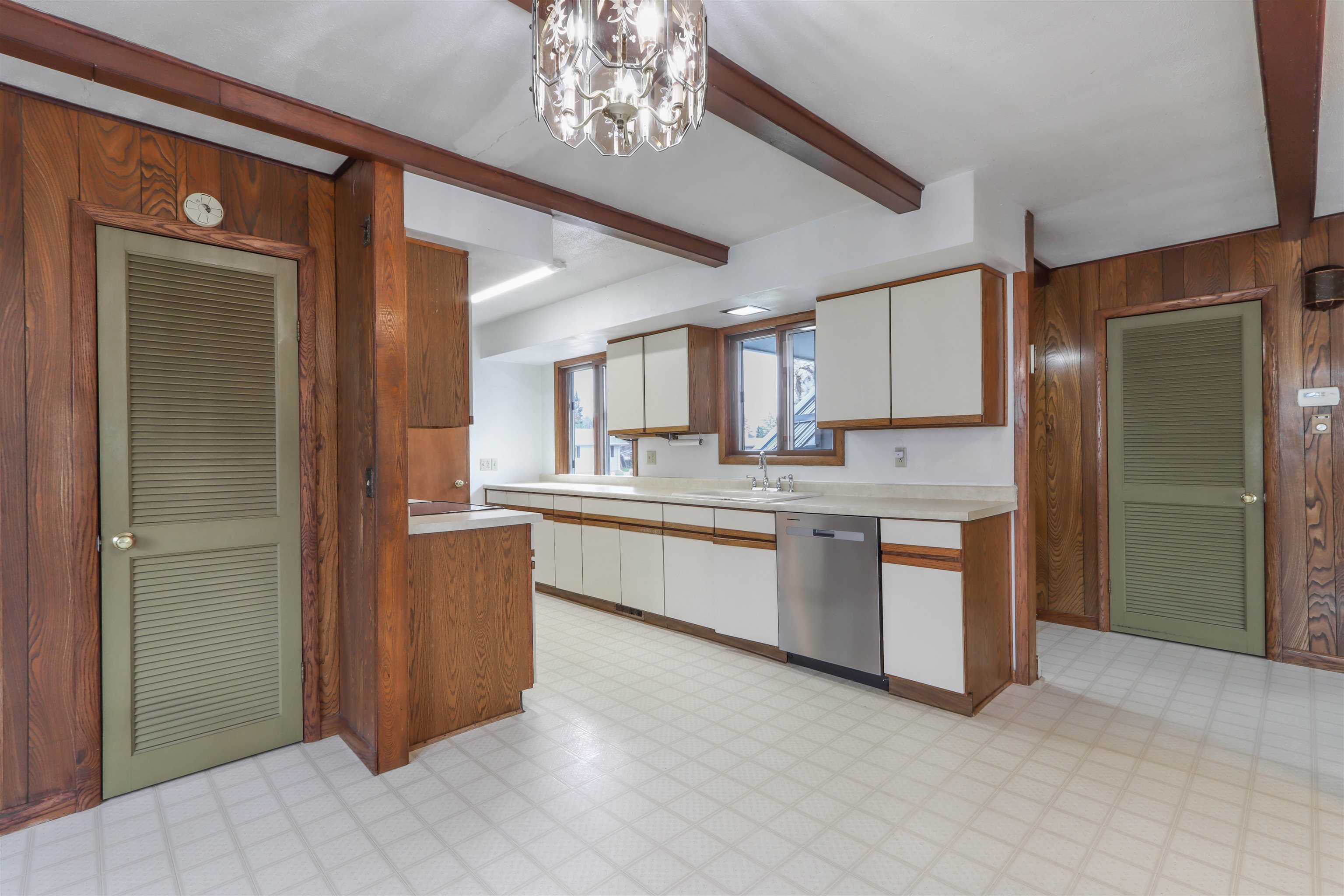 301 RIVERVIEW DRIVE, Marion, Wisconsin 54950, 3 Bedrooms Bedrooms, ,2 BathroomsBathrooms,Residential,For Sale,301 RIVERVIEW DRIVE,22501670