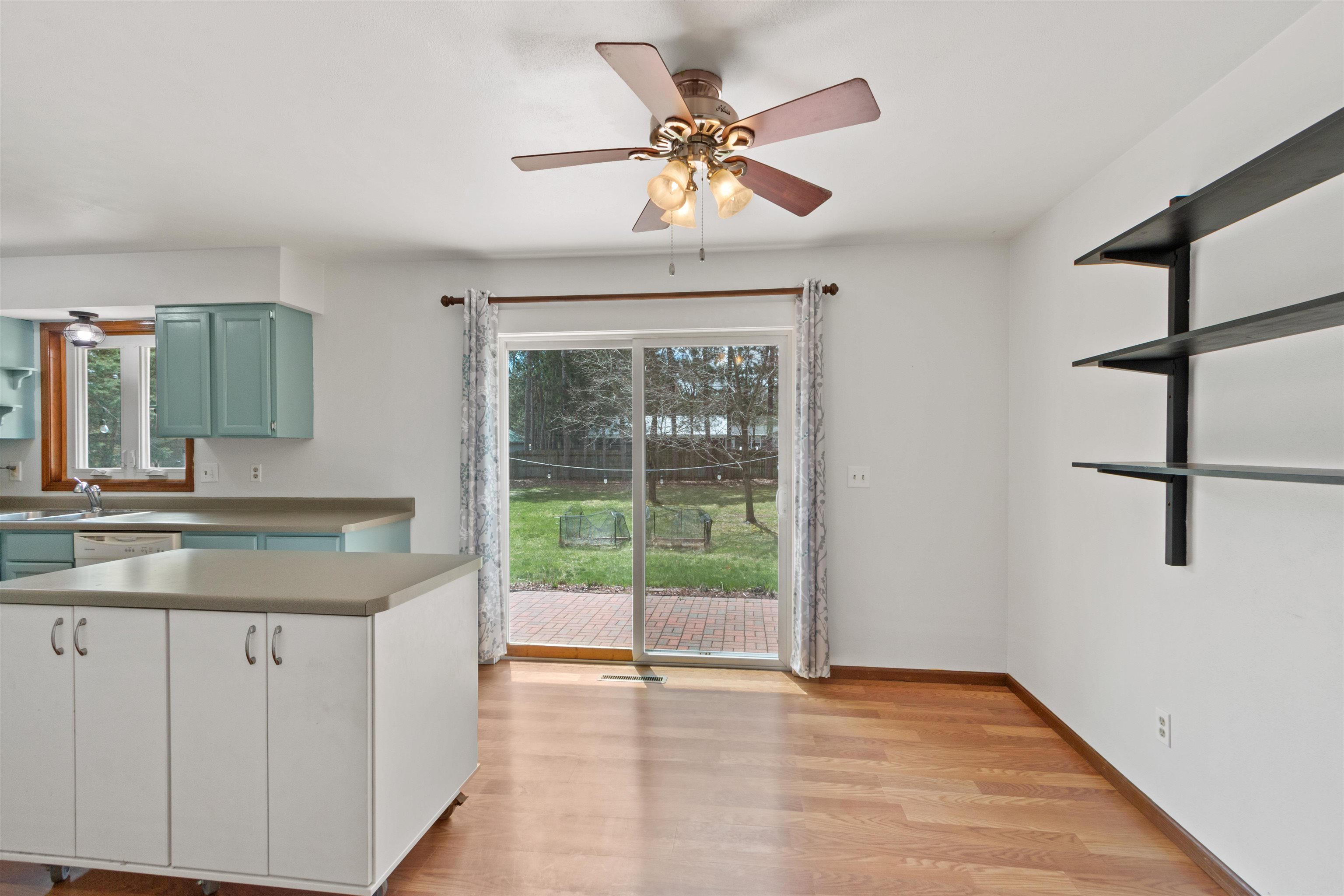 3160 KATHERINE CIRCLE, Plover, Wisconsin 54467, 2 Bedrooms Bedrooms, ,2 BathroomsBathrooms,Residential,For Sale,3160 KATHERINE CIRCLE,22501674