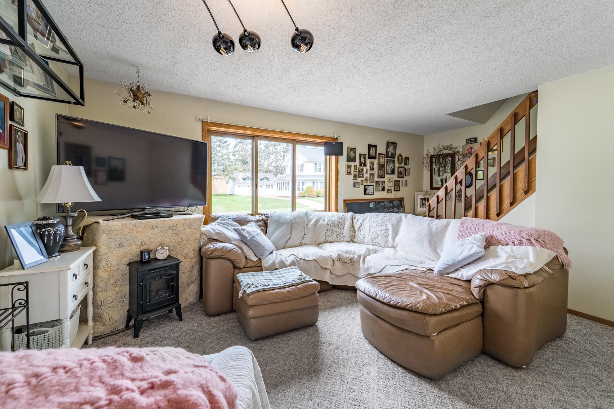208 WALNUT STREET, Marathon, Wisconsin 54448, 4 Bedrooms Bedrooms, ,1 BathroomBathrooms,Residential,For Sale,208 WALNUT STREET,22501679