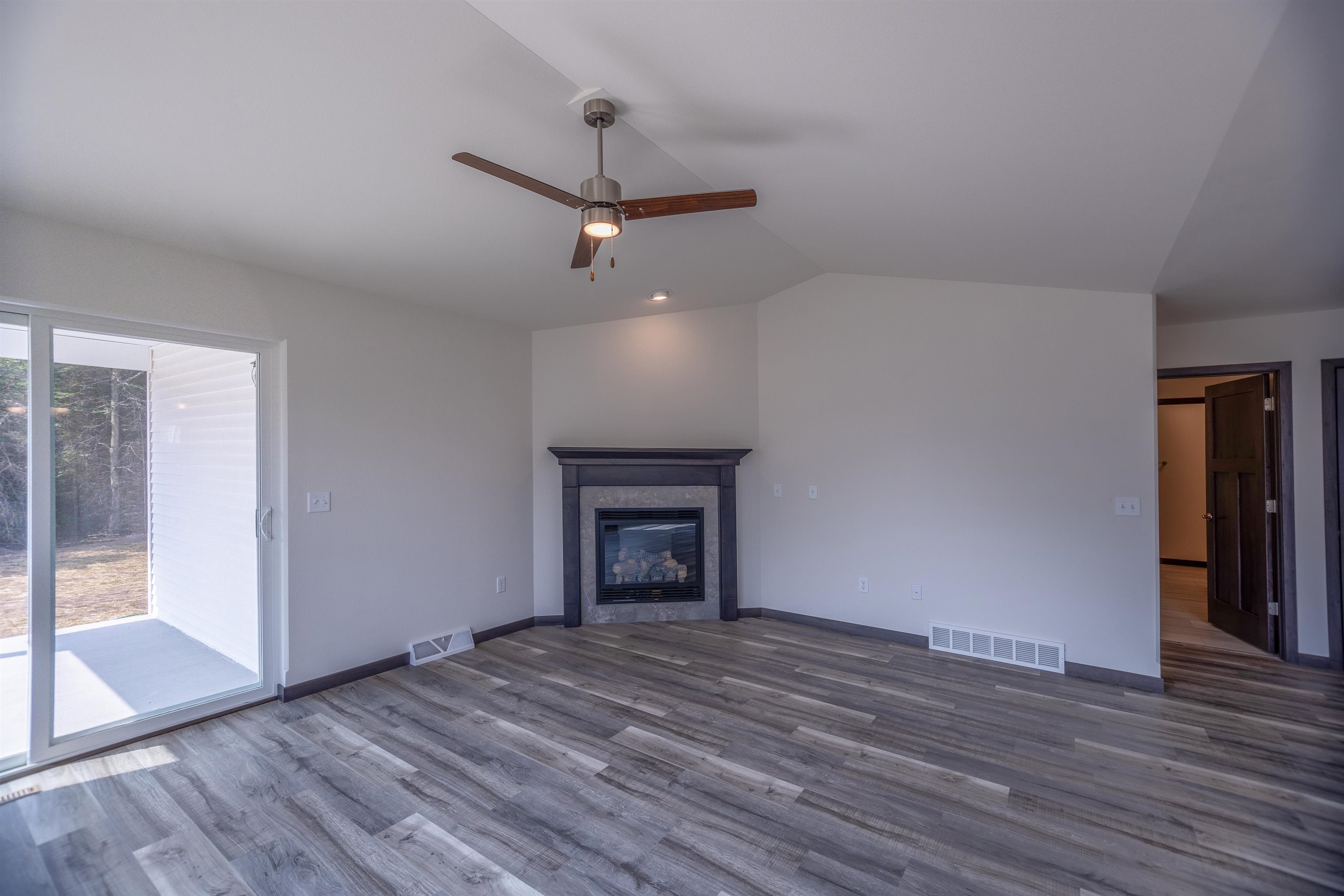 2206 S IRONWOOD AVENUE, Marshfield, Wisconsin 54449, 2 Bedrooms Bedrooms, ,2 BathroomsBathrooms,Residential,For Sale,2206 S IRONWOOD AVENUE,22501694