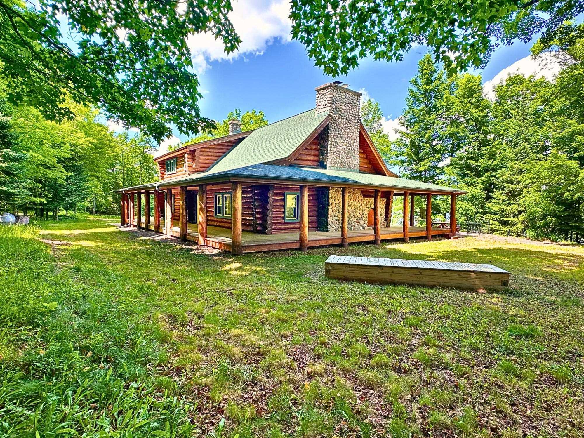 N13038 HICKS LANDING ROAD, Fifield, Wisconsin 54524, 3 Bedrooms Bedrooms, ,3 BathroomsBathrooms,Residential,For Sale,N13038 HICKS LANDING ROAD,22501697