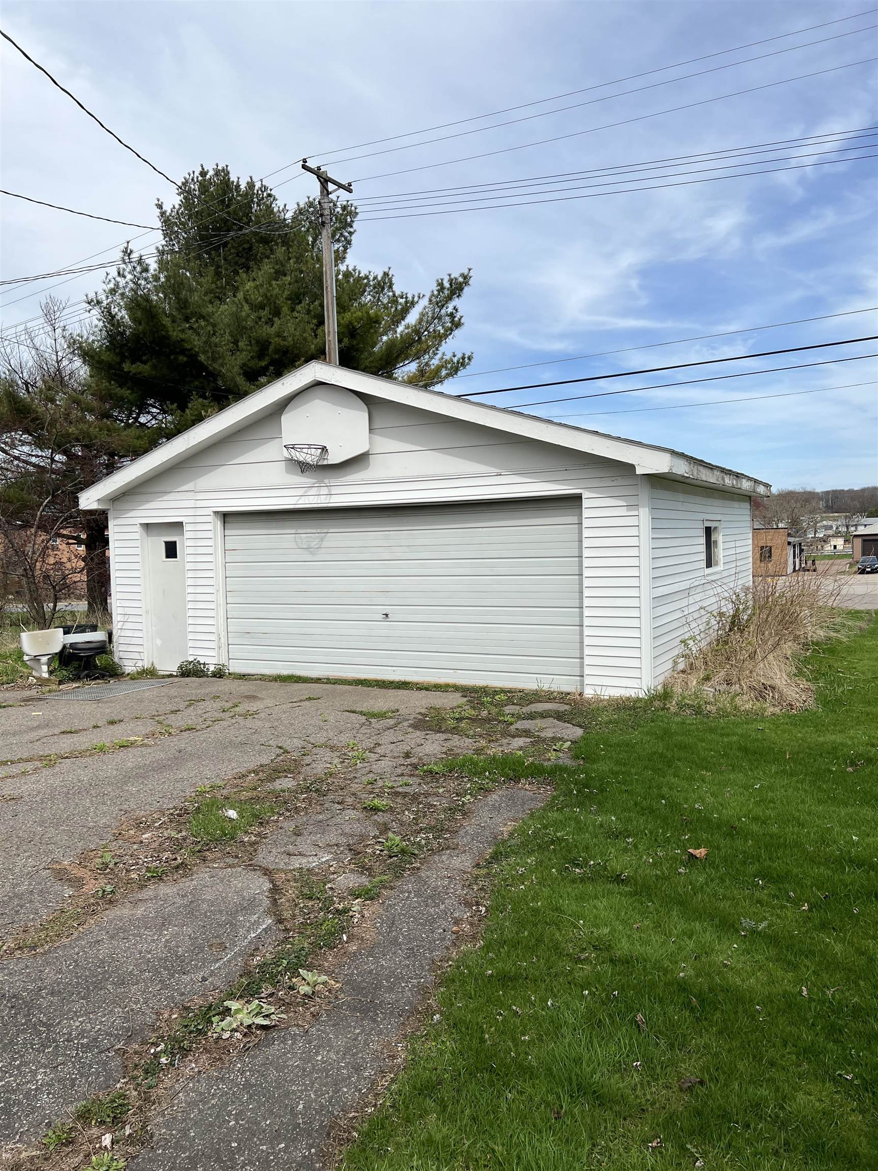 314 N DIVISION STREET, Loyal, Wisconsin 54446, 4 Bedrooms Bedrooms, ,2 BathroomsBathrooms,Residential,For Sale,314 N DIVISION STREET,22501709