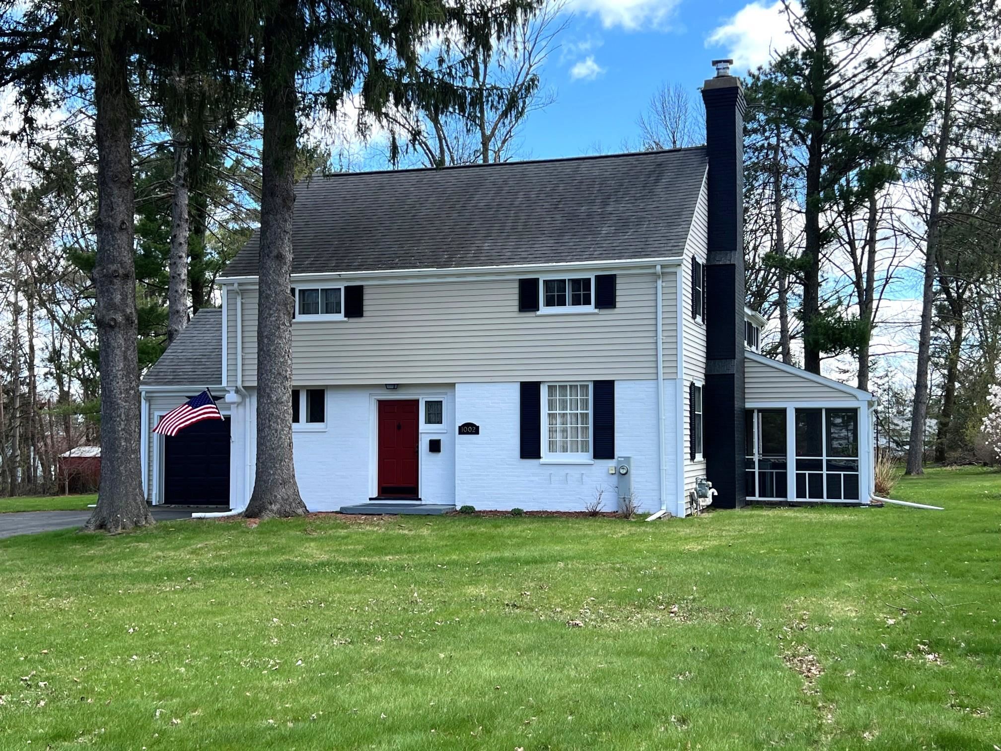 1002 W 8TH STREET, Marshfield, Wisconsin 54449, 4 Bedrooms Bedrooms, ,2 BathroomsBathrooms,Residential,For Sale,1002 W 8TH STREET,22501741