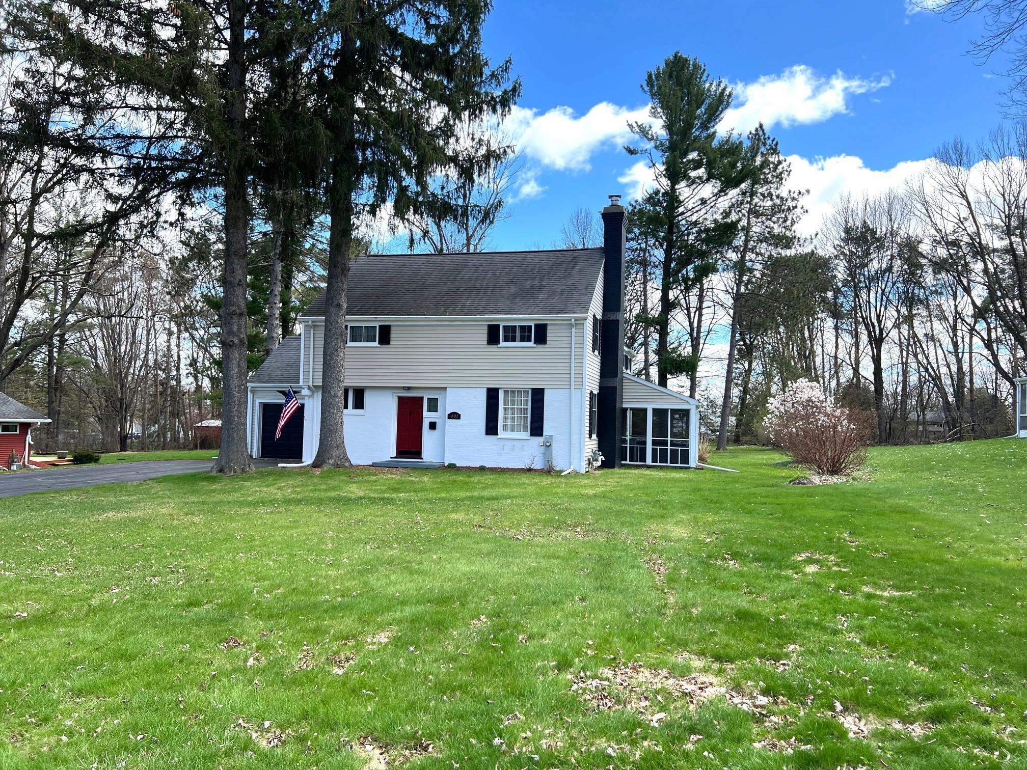 1002 W 8TH STREET, Marshfield, Wisconsin 54449, 4 Bedrooms Bedrooms, ,2 BathroomsBathrooms,Residential,For Sale,1002 W 8TH STREET,22501741