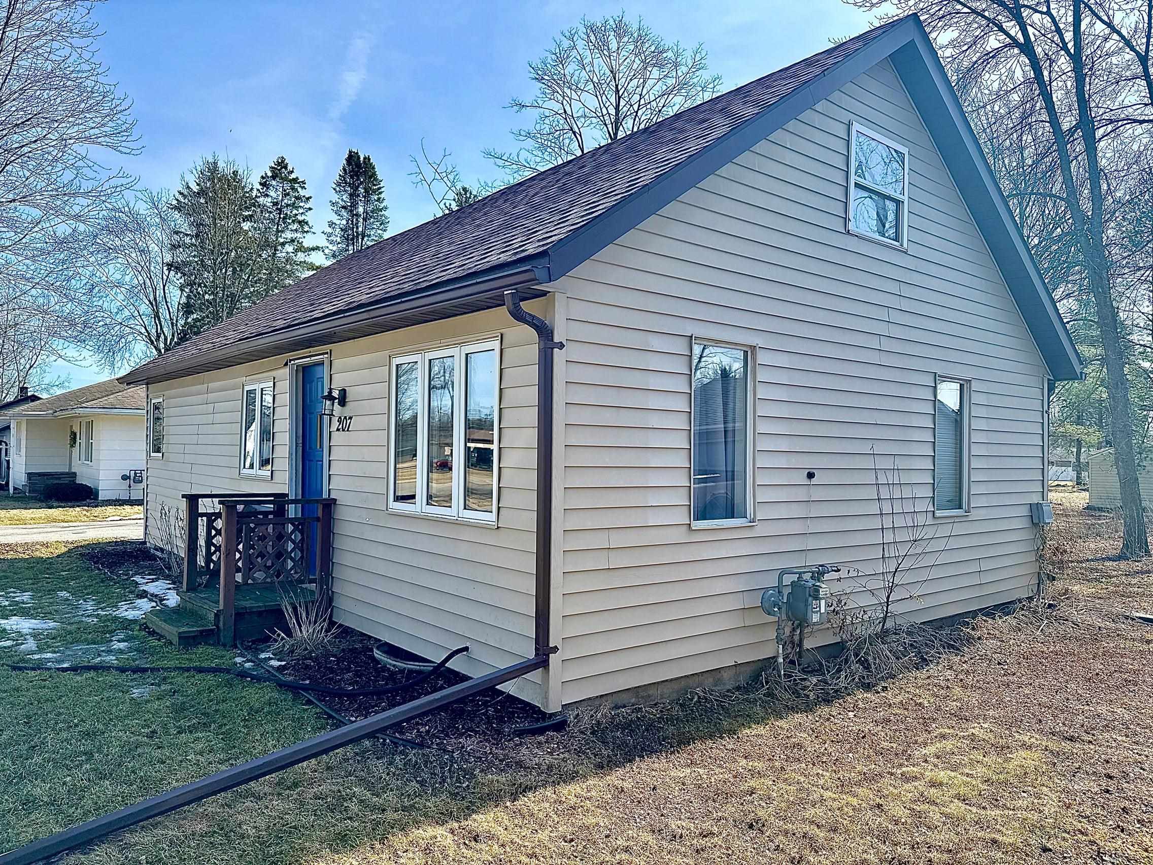 207 W DEARBORN STREET, Spencer, Wisconsin 54479, 3 Bedrooms Bedrooms, ,1 BathroomBathrooms,Residential,For Sale,207 W DEARBORN STREET,22501749
