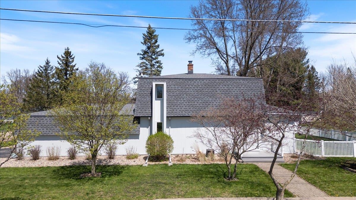 1101 E 17TH STREET, Marshfield, Wisconsin 54449, 3 Bedrooms Bedrooms, ,2 BathroomsBathrooms,Residential,For Sale,1101 E 17TH STREET,22501751