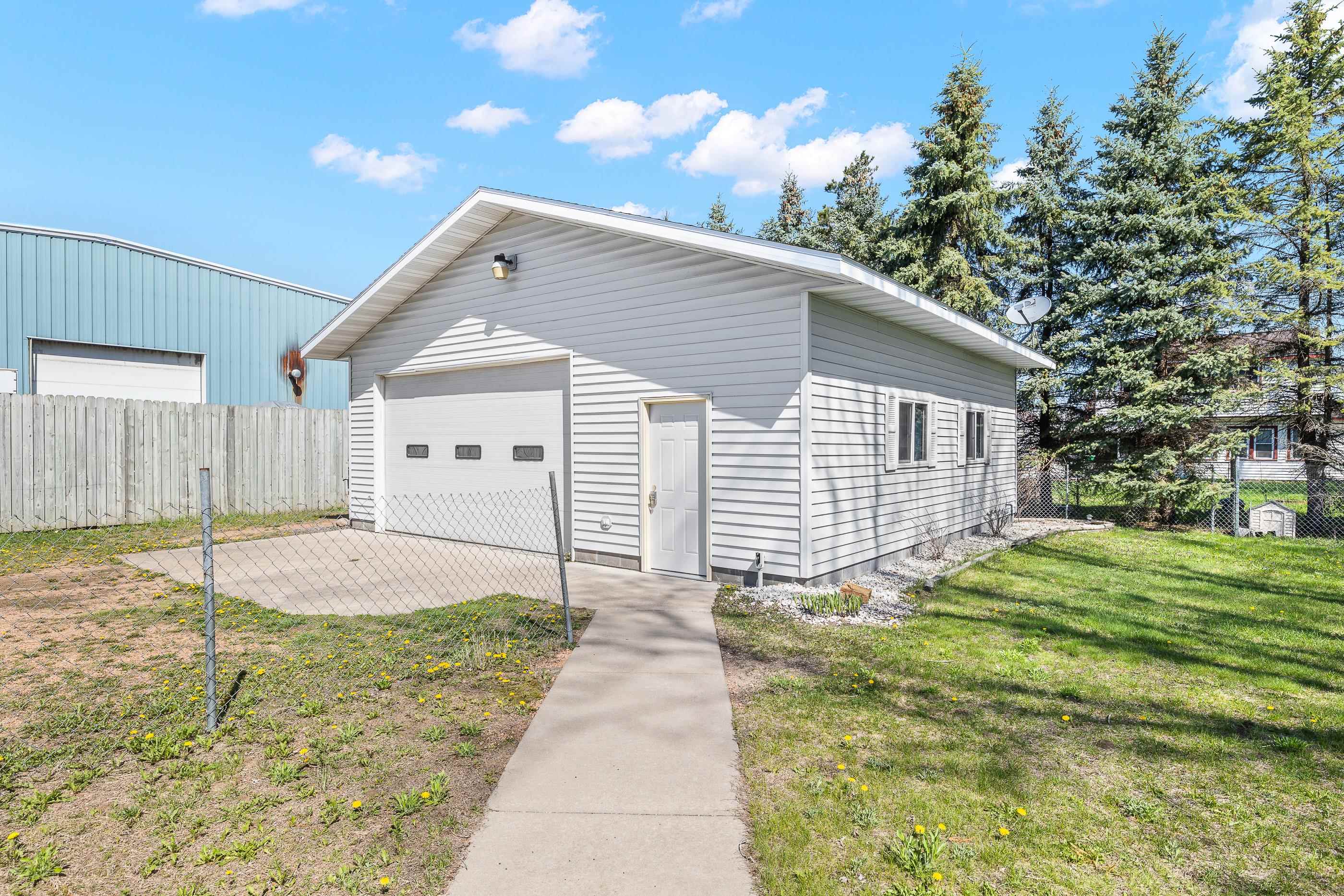 2930 GREEN DRIVE, Plover, Wisconsin 54467, 3 Bedrooms Bedrooms, ,2 BathroomsBathrooms,Residential,For Sale,2930 GREEN DRIVE,22501777