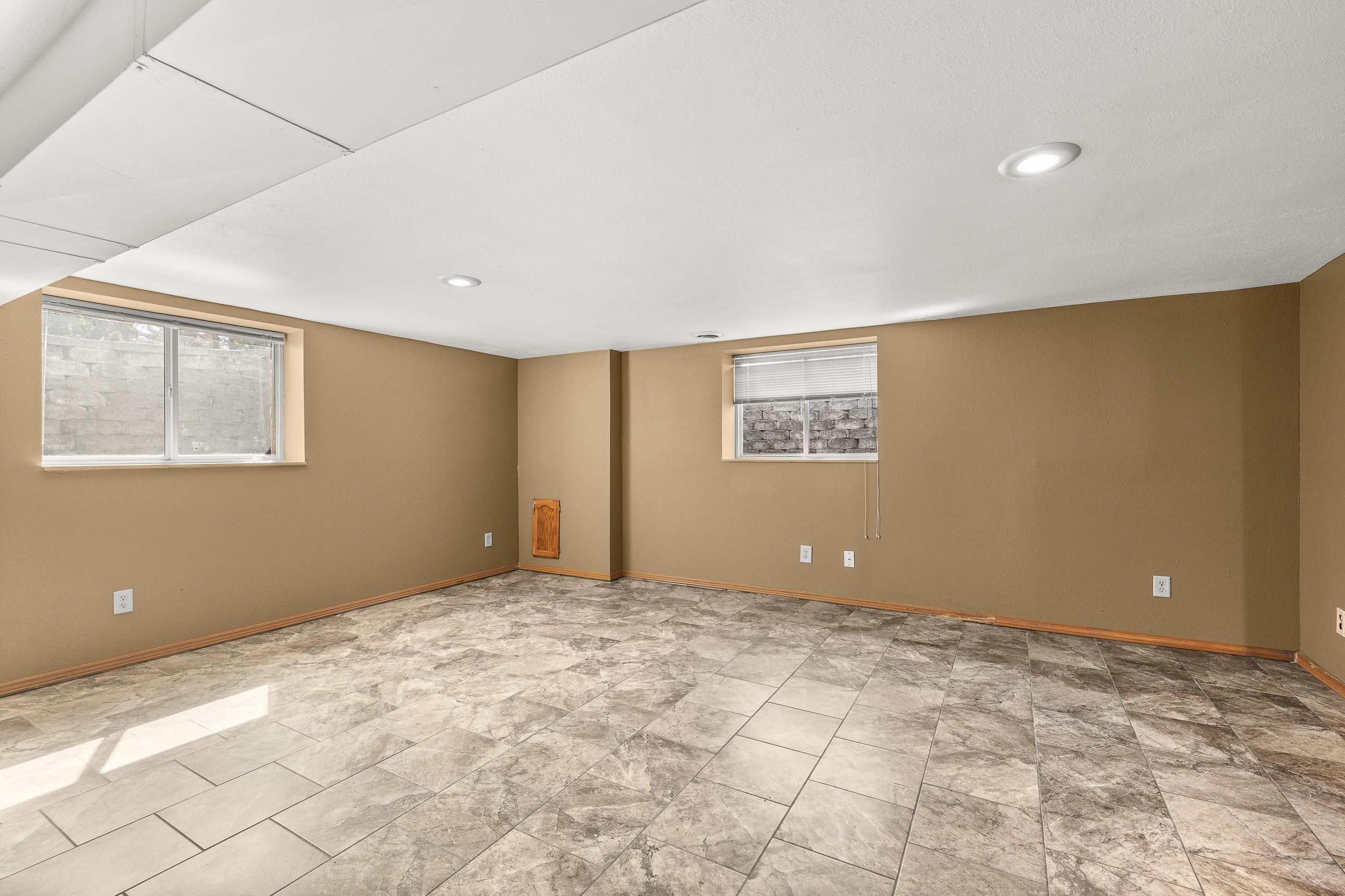 2930 GREEN DRIVE, Plover, Wisconsin 54467, 3 Bedrooms Bedrooms, ,2 BathroomsBathrooms,Residential,For Sale,2930 GREEN DRIVE,22501777
