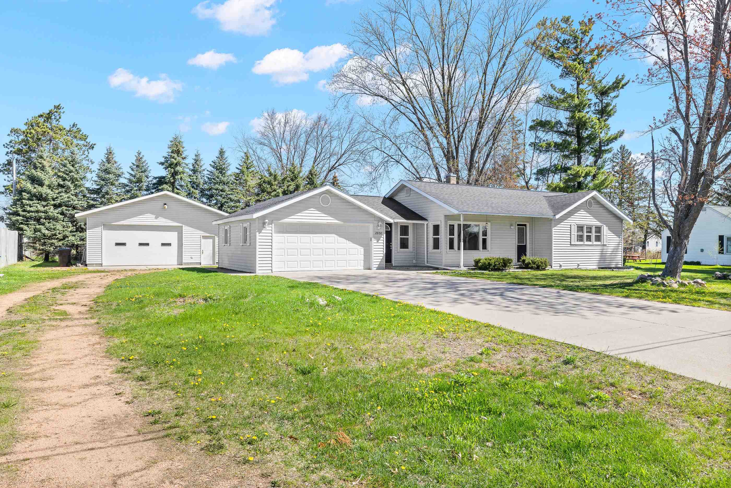 2930 GREEN DRIVE, Plover, Wisconsin 54467, 3 Bedrooms Bedrooms, ,2 BathroomsBathrooms,Residential,For Sale,2930 GREEN DRIVE,22501777