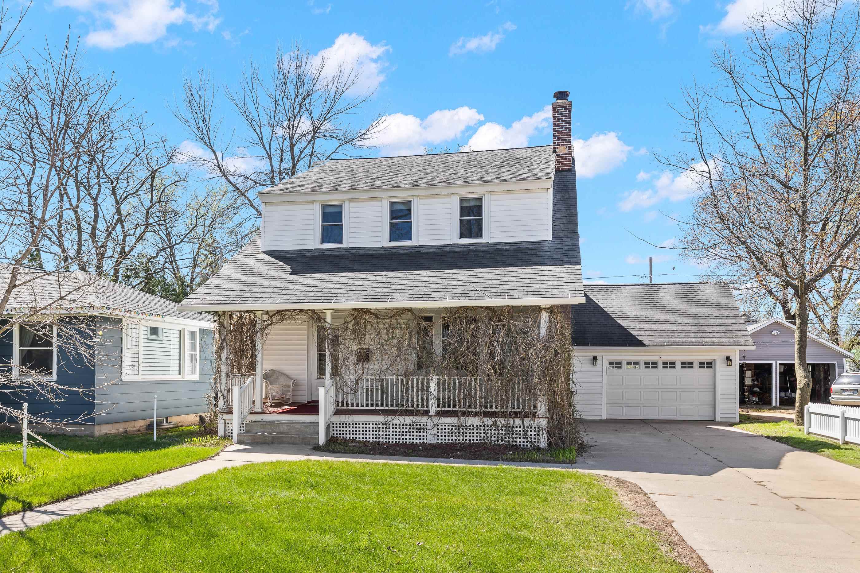 2225 CLARK STREET, Stevens Point, Wisconsin 54481, 4 Bedrooms Bedrooms, ,2 BathroomsBathrooms,Residential,For Sale,2225 CLARK STREET,22501778