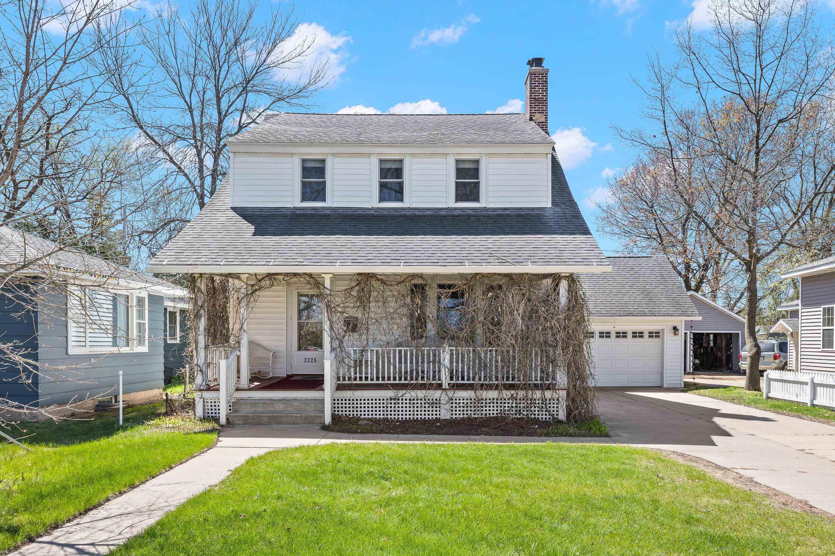 2225 CLARK STREET, Stevens Point, Wisconsin 54481, 4 Bedrooms Bedrooms, ,2 BathroomsBathrooms,Residential,For Sale,2225 CLARK STREET,22501778