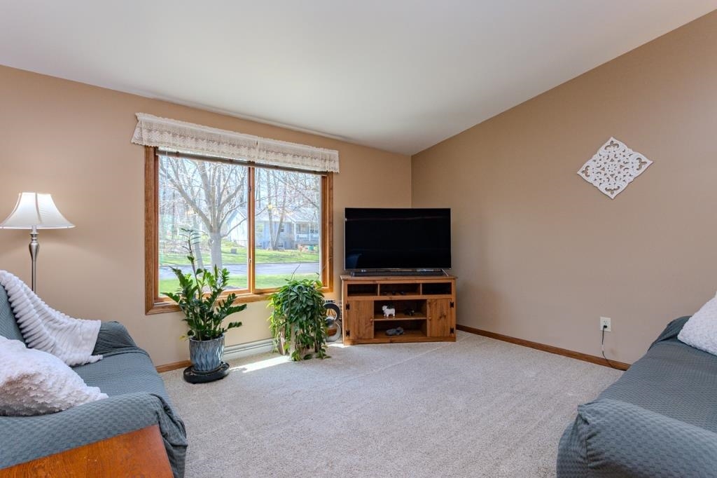 1116 WINTON STREET, Wausau, Wisconsin 54403, 4 Bedrooms Bedrooms, ,3 BathroomsBathrooms,Residential,For Sale,1116 WINTON STREET,22501779