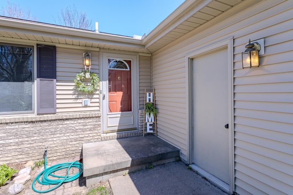 1116 WINTON STREET, Wausau, Wisconsin 54403, 4 Bedrooms Bedrooms, ,3 BathroomsBathrooms,Residential,For Sale,1116 WINTON STREET,22501779
