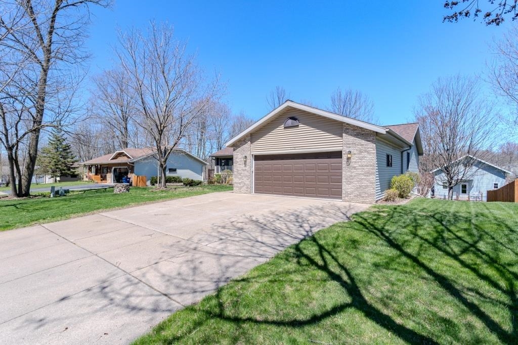 1116 WINTON STREET, Wausau, Wisconsin 54403, 4 Bedrooms Bedrooms, ,3 BathroomsBathrooms,Residential,For Sale,1116 WINTON STREET,22501779