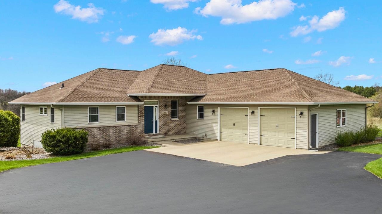 7965 ROLLING HILLS ROAD, Custer, Wisconsin 54423, 4 Bedrooms Bedrooms, ,3 BathroomsBathrooms,Residential,For Sale,7965 ROLLING HILLS ROAD,22501781