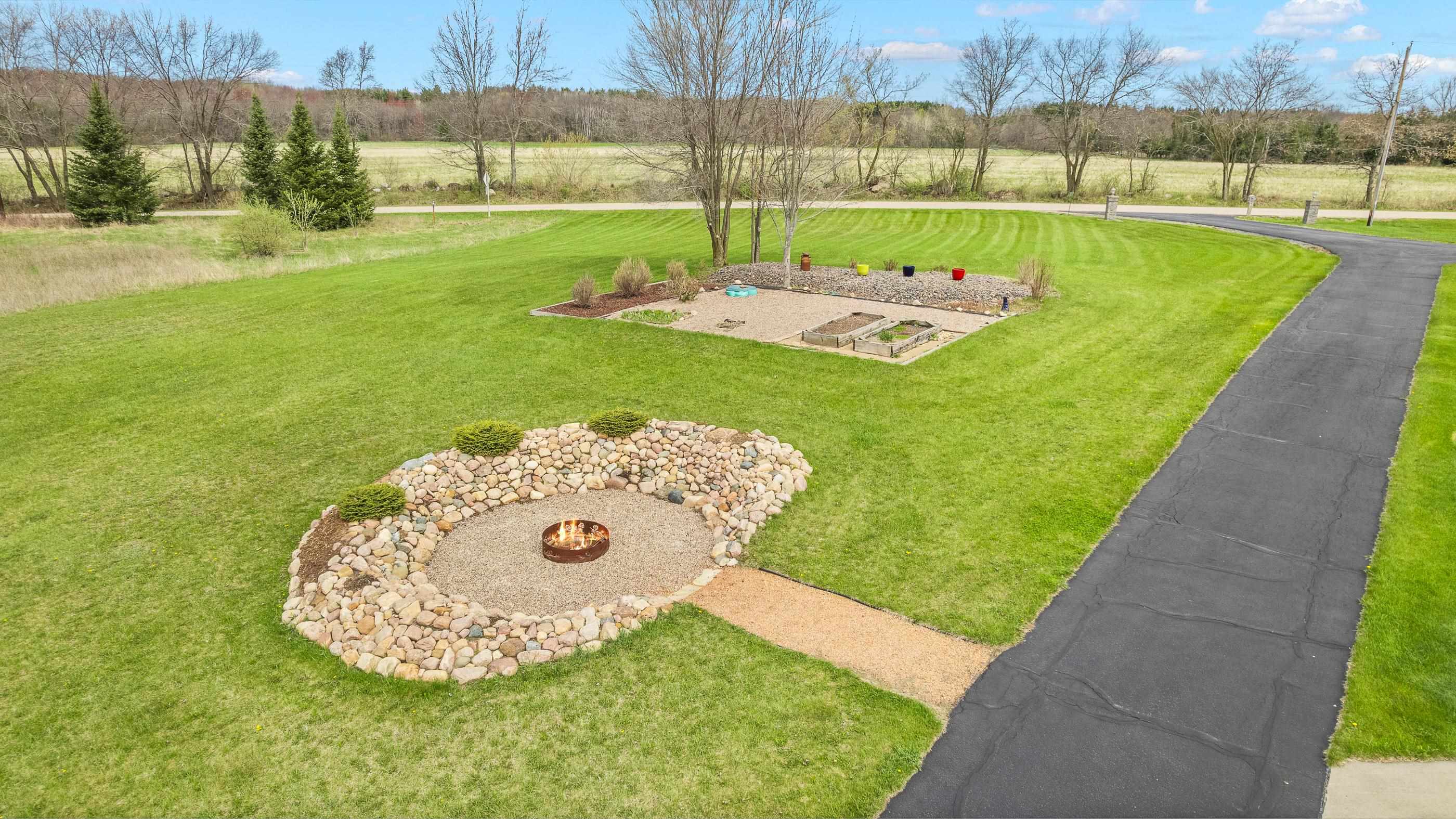 7965 ROLLING HILLS ROAD, Custer, Wisconsin 54423, 4 Bedrooms Bedrooms, ,3 BathroomsBathrooms,Residential,For Sale,7965 ROLLING HILLS ROAD,22501781