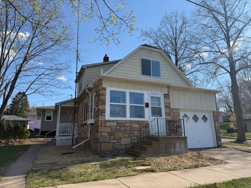 1015 CEDAR STREET, Wausau, Wisconsin 54401, 4 Bedrooms Bedrooms, ,1 BathroomBathrooms,Residential,For Sale,1015 CEDAR STREET,22501782