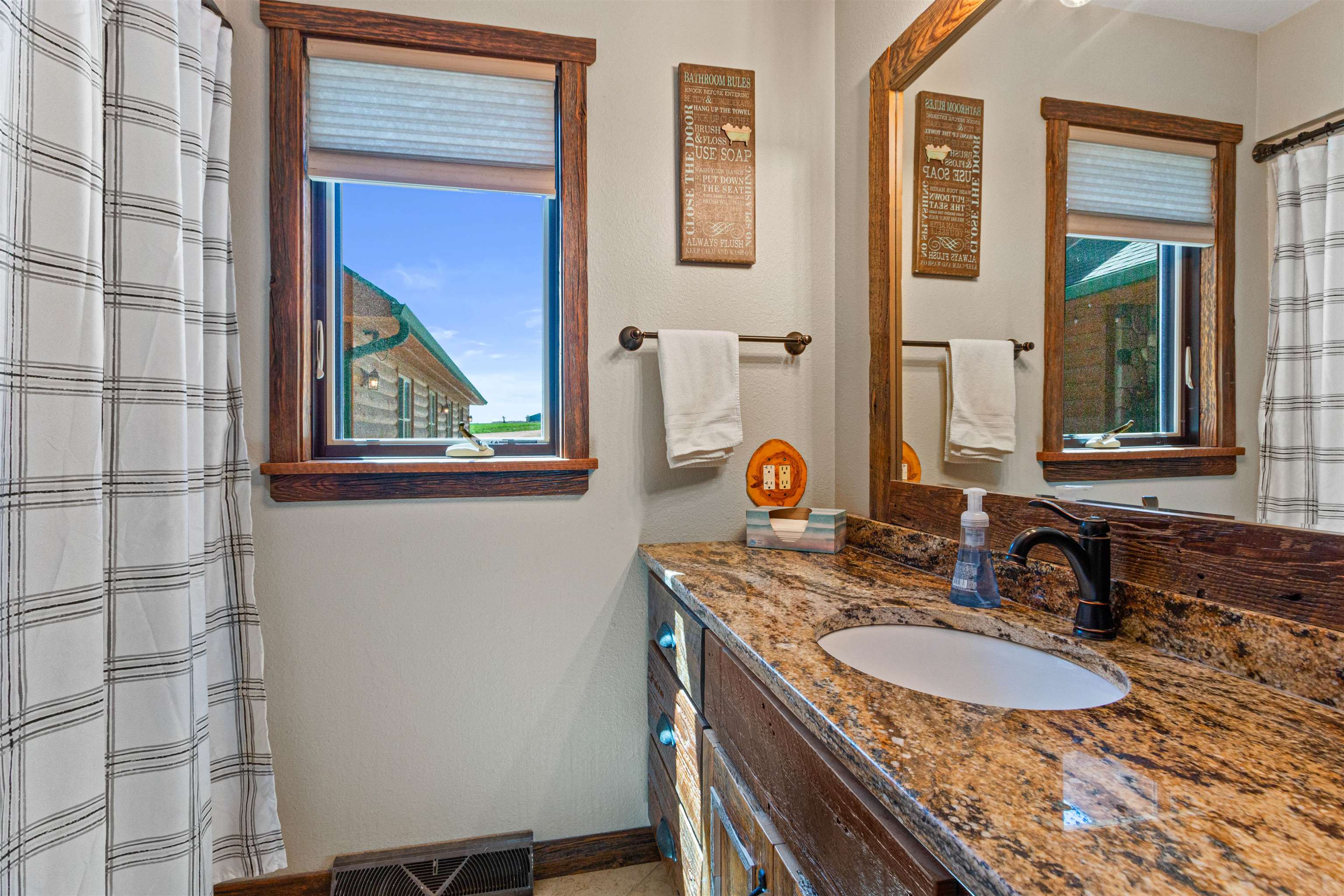 126334 EAU PLEINE ROAD, Stratford, Wisconsin 54484, 5 Bedrooms Bedrooms, ,3 BathroomsBathrooms,Residential,For Sale,126334 EAU PLEINE ROAD,22501788