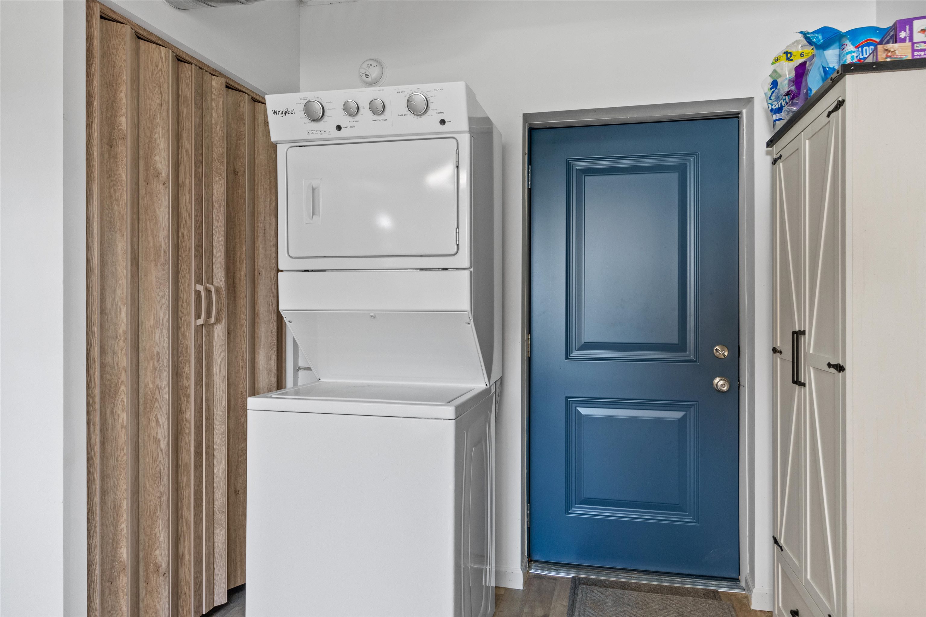 657 ELM STREET, Black River Falls, Wisconsin 54615, 3 Bedrooms Bedrooms, ,1 BathroomBathrooms,Residential,For Sale,657 ELM STREET,22501791