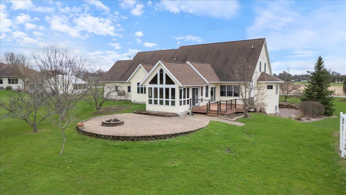 112104 WINTERBERRY CIRCLE, Marshfield, Wisconsin 54449, 5 Bedrooms Bedrooms, ,4 BathroomsBathrooms,Residential,For Sale,112104 WINTERBERRY CIRCLE,22501820