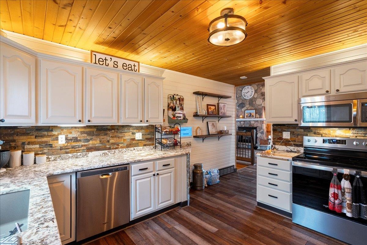 206698 ANCESTOR LANE, Mosinee, Wisconsin 54455, 4 Bedrooms Bedrooms, ,3 BathroomsBathrooms,Residential,For Sale,206698 ANCESTOR LANE,22501830