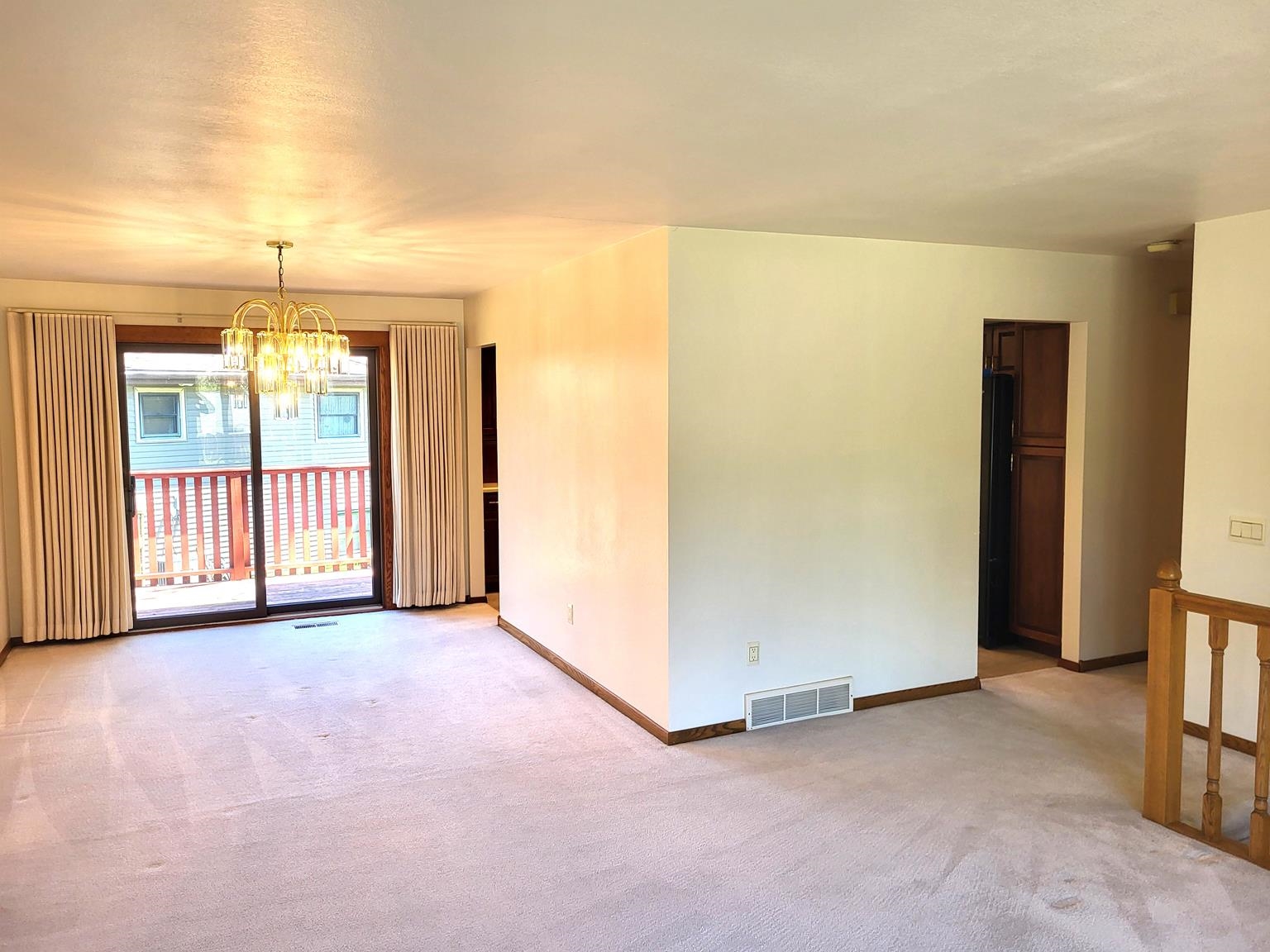411 N ADAMS AVENUE, Marshfield, Wisconsin 54449, 3 Bedrooms Bedrooms, ,2 BathroomsBathrooms,Residential,For Sale,411 N ADAMS AVENUE,22501832