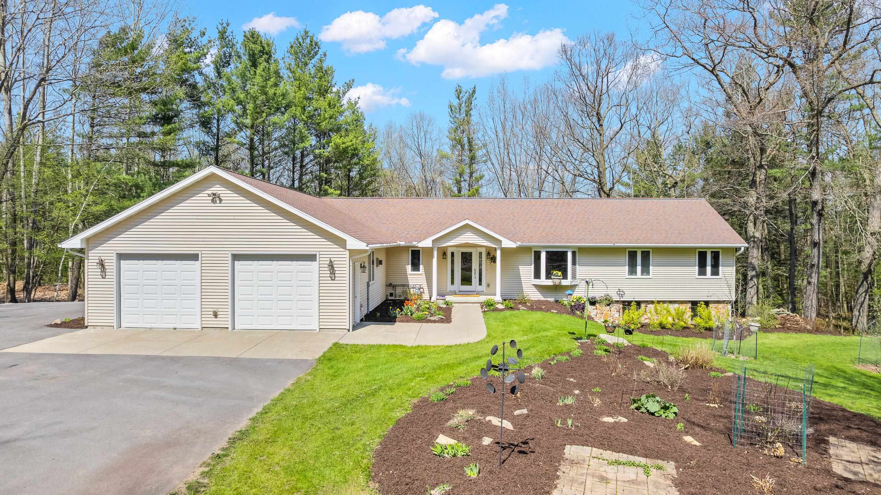 203592 SAINT JOHNS ROAD, Mosinee, Wisconsin 54455, 3 Bedrooms Bedrooms, ,3 BathroomsBathrooms,Residential,For Sale,203592 SAINT JOHNS ROAD,22501833