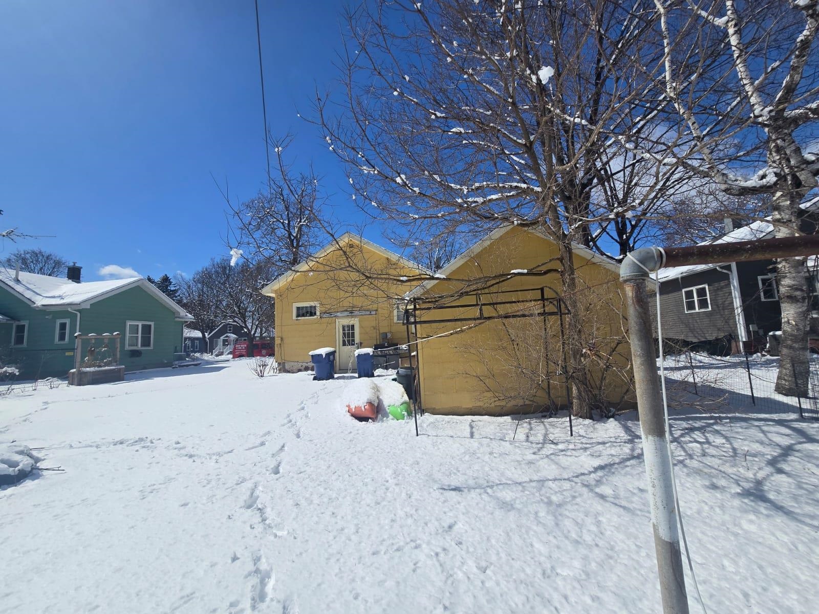 1229 S 6TH AVENUE, Wausau, Wisconsin 54401, 1 Bedroom Bedrooms, ,1 BathroomBathrooms,Residential,For Sale,1229 S 6TH AVENUE,22501843