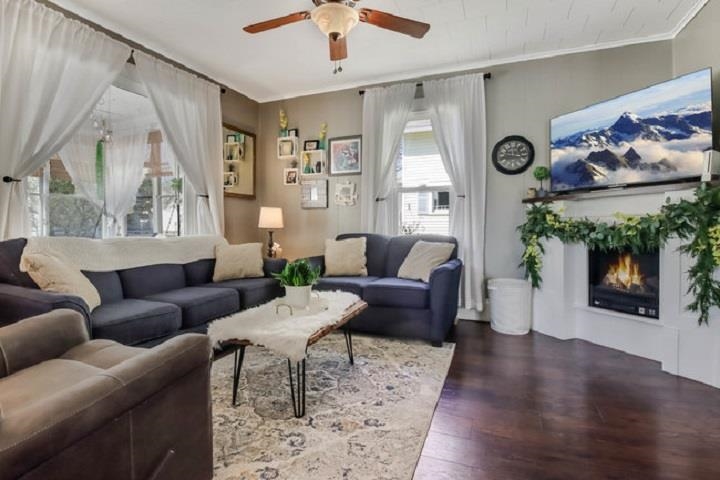 507 W 5TH STREET, Marshfield, Wisconsin 54449, 3 Bedrooms Bedrooms, ,1 BathroomBathrooms,Residential,For Sale,507 W 5TH STREET,22501847