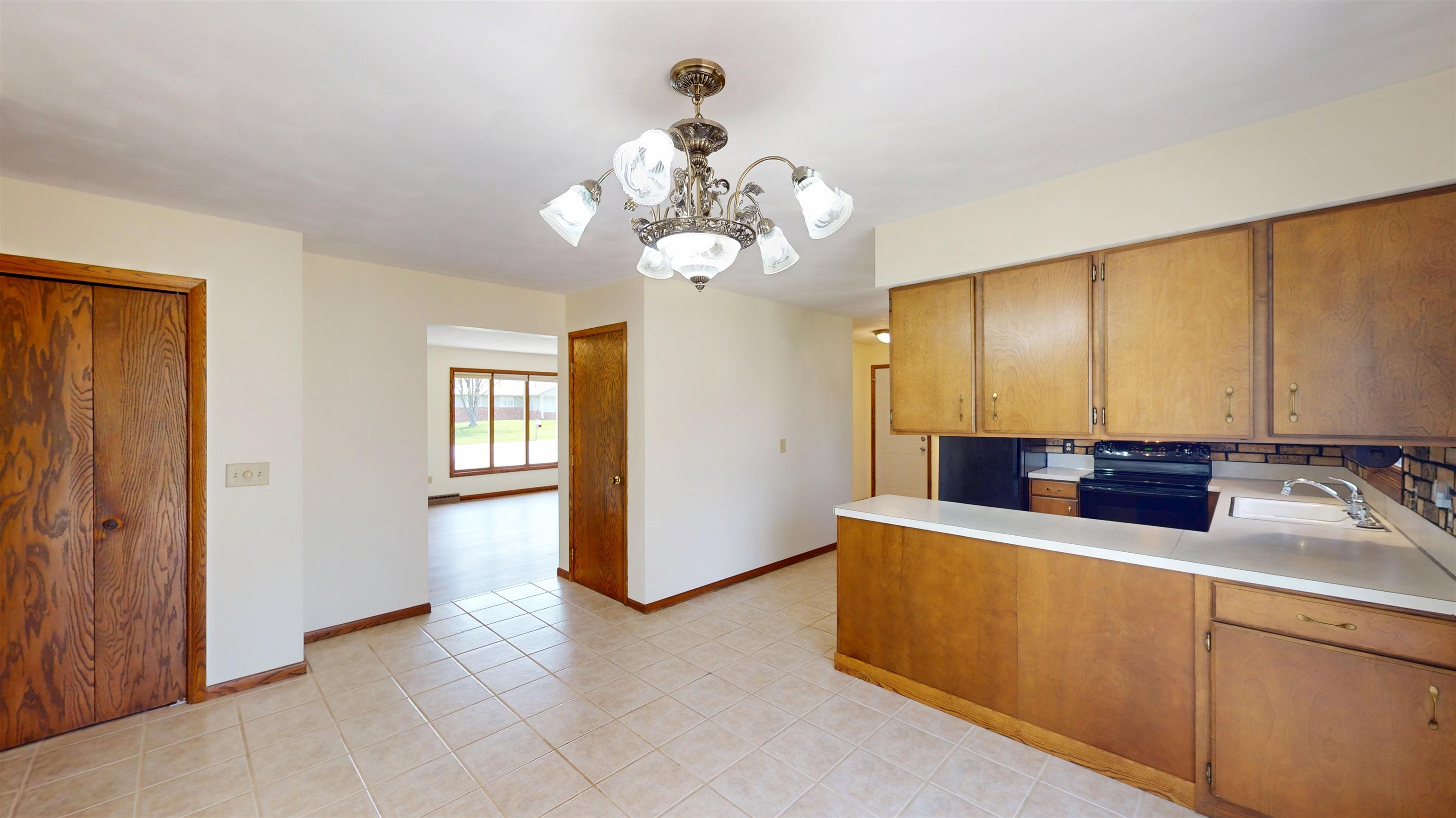 522 N AUBURN AVENUE, Marshfield, Wisconsin 54449, 3 Bedrooms Bedrooms, ,1 BathroomBathrooms,Residential,For Sale,522 N AUBURN AVENUE,22501848
