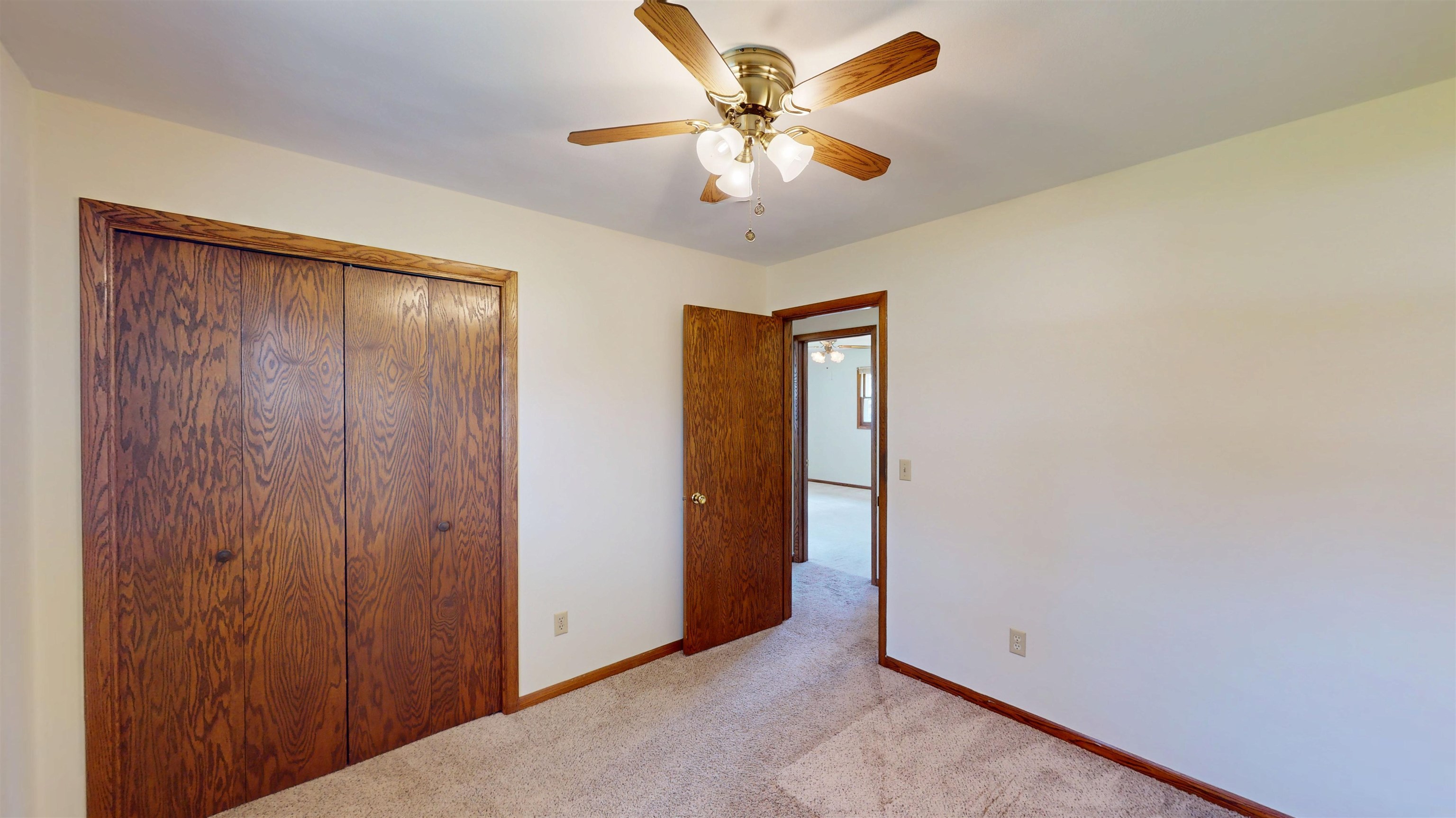 522 N AUBURN AVENUE, Marshfield, Wisconsin 54449, 3 Bedrooms Bedrooms, ,1 BathroomBathrooms,Residential,For Sale,522 N AUBURN AVENUE,22501848