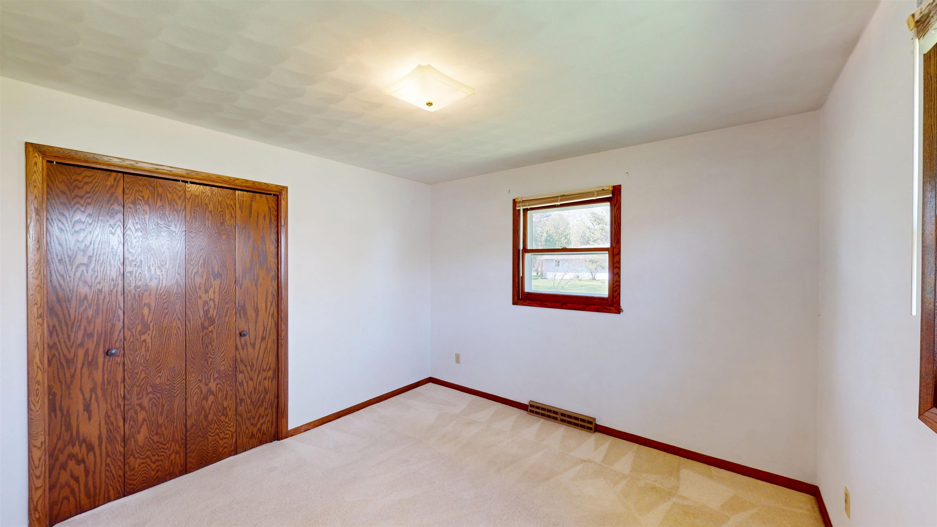 522 N AUBURN AVENUE, Marshfield, Wisconsin 54449, 3 Bedrooms Bedrooms, ,1 BathroomBathrooms,Residential,For Sale,522 N AUBURN AVENUE,22501848