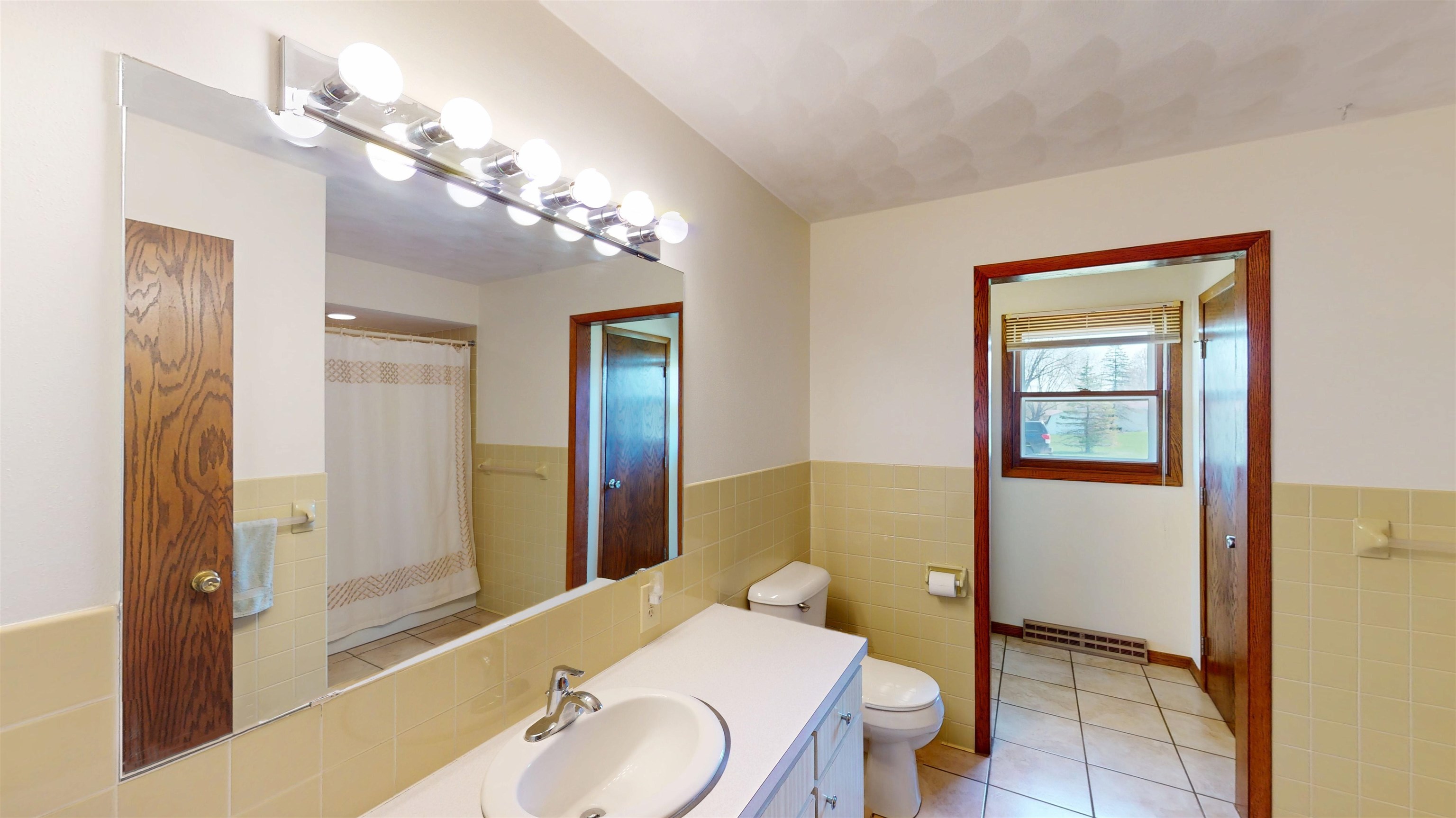 522 N AUBURN AVENUE, Marshfield, Wisconsin 54449, 3 Bedrooms Bedrooms, ,1 BathroomBathrooms,Residential,For Sale,522 N AUBURN AVENUE,22501848