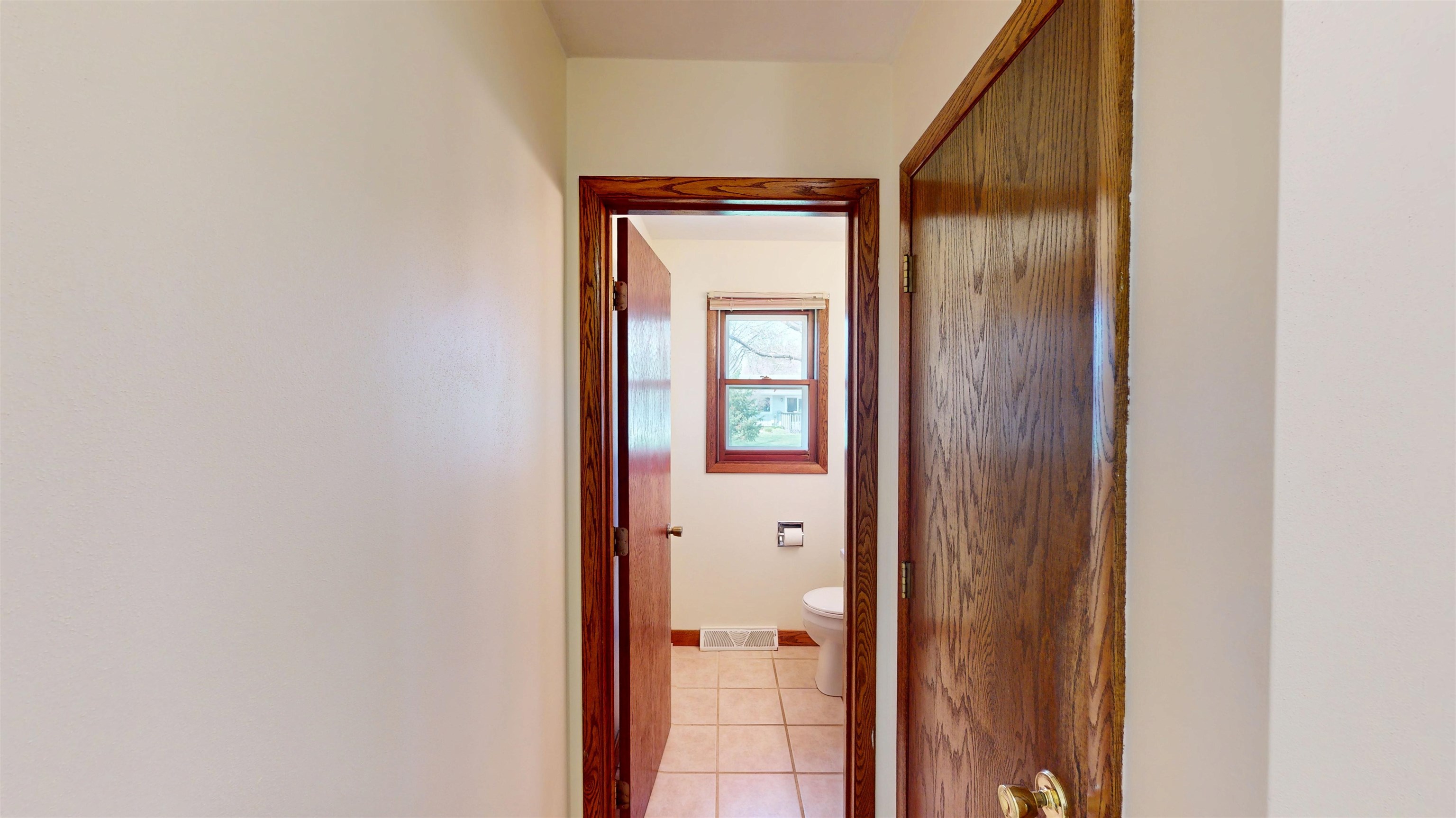 522 N AUBURN AVENUE, Marshfield, Wisconsin 54449, 3 Bedrooms Bedrooms, ,1 BathroomBathrooms,Residential,For Sale,522 N AUBURN AVENUE,22501848