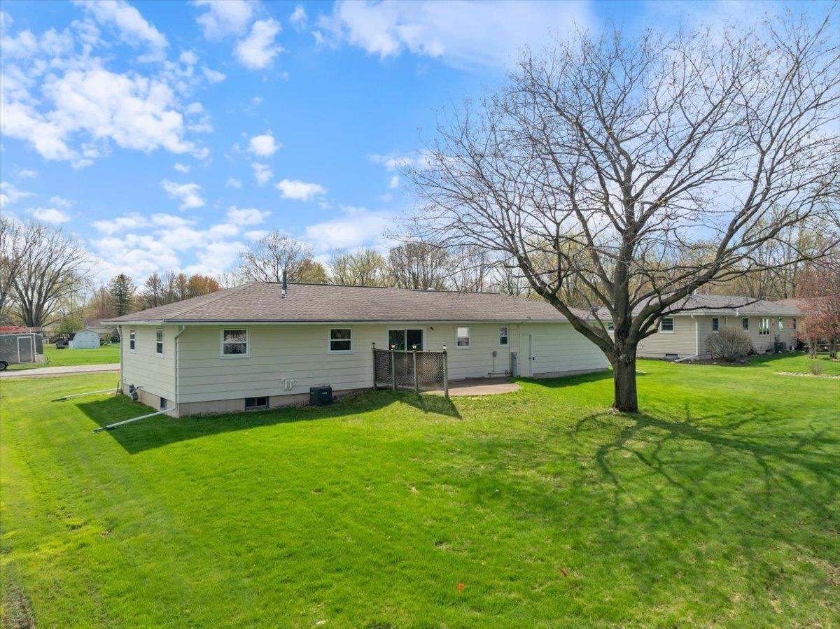 522 N AUBURN AVENUE, Marshfield, Wisconsin 54449, 3 Bedrooms Bedrooms, ,1 BathroomBathrooms,Residential,For Sale,522 N AUBURN AVENUE,22501848