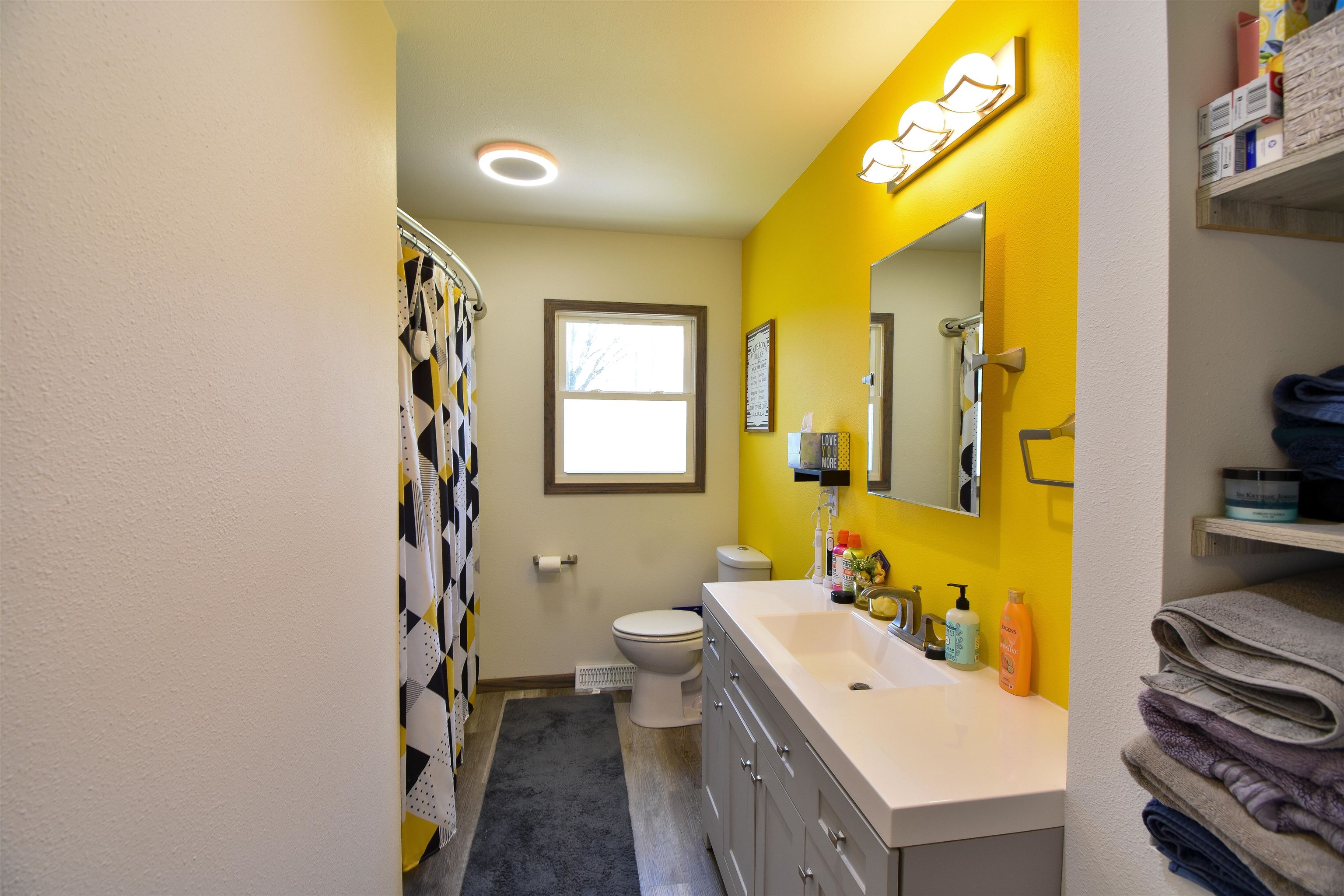 1020 LAKEWOOD LANE, Wisconsin Rapids, Wisconsin 54494, 3 Bedrooms Bedrooms, ,1 BathroomBathrooms,Residential,For Sale,1020 LAKEWOOD LANE,22501857