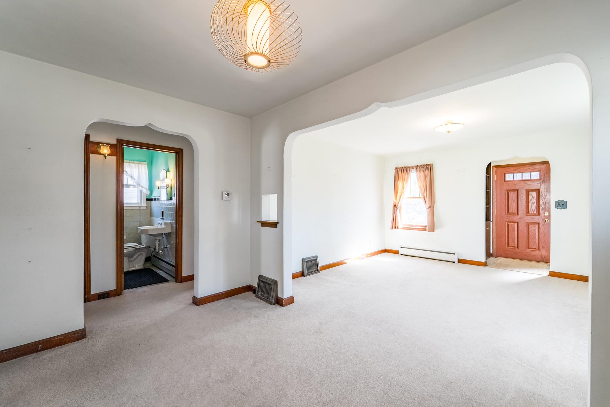 506 N 1ST AVENUE, Wausau, Wisconsin 54401, 3 Bedrooms Bedrooms, ,2 BathroomsBathrooms,Residential,For Sale,506 N 1ST AVENUE,22501865