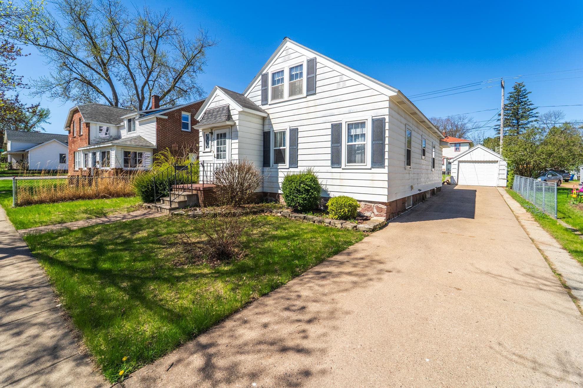 506 N 1ST AVENUE, Wausau, Wisconsin 54401, 3 Bedrooms Bedrooms, ,2 BathroomsBathrooms,Residential,For Sale,506 N 1ST AVENUE,22501865