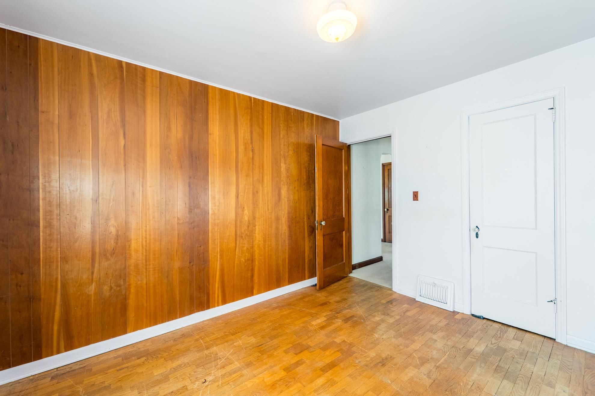 506 N 1ST AVENUE, Wausau, Wisconsin 54401, 3 Bedrooms Bedrooms, ,2 BathroomsBathrooms,Residential,For Sale,506 N 1ST AVENUE,22501865