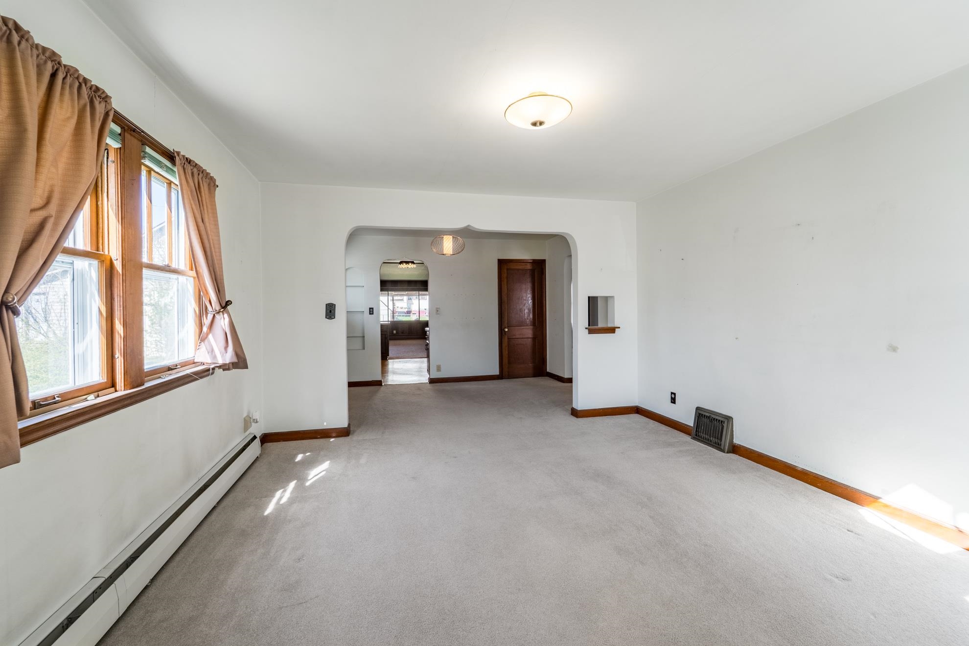 506 N 1ST AVENUE, Wausau, Wisconsin 54401, 3 Bedrooms Bedrooms, ,2 BathroomsBathrooms,Residential,For Sale,506 N 1ST AVENUE,22501865