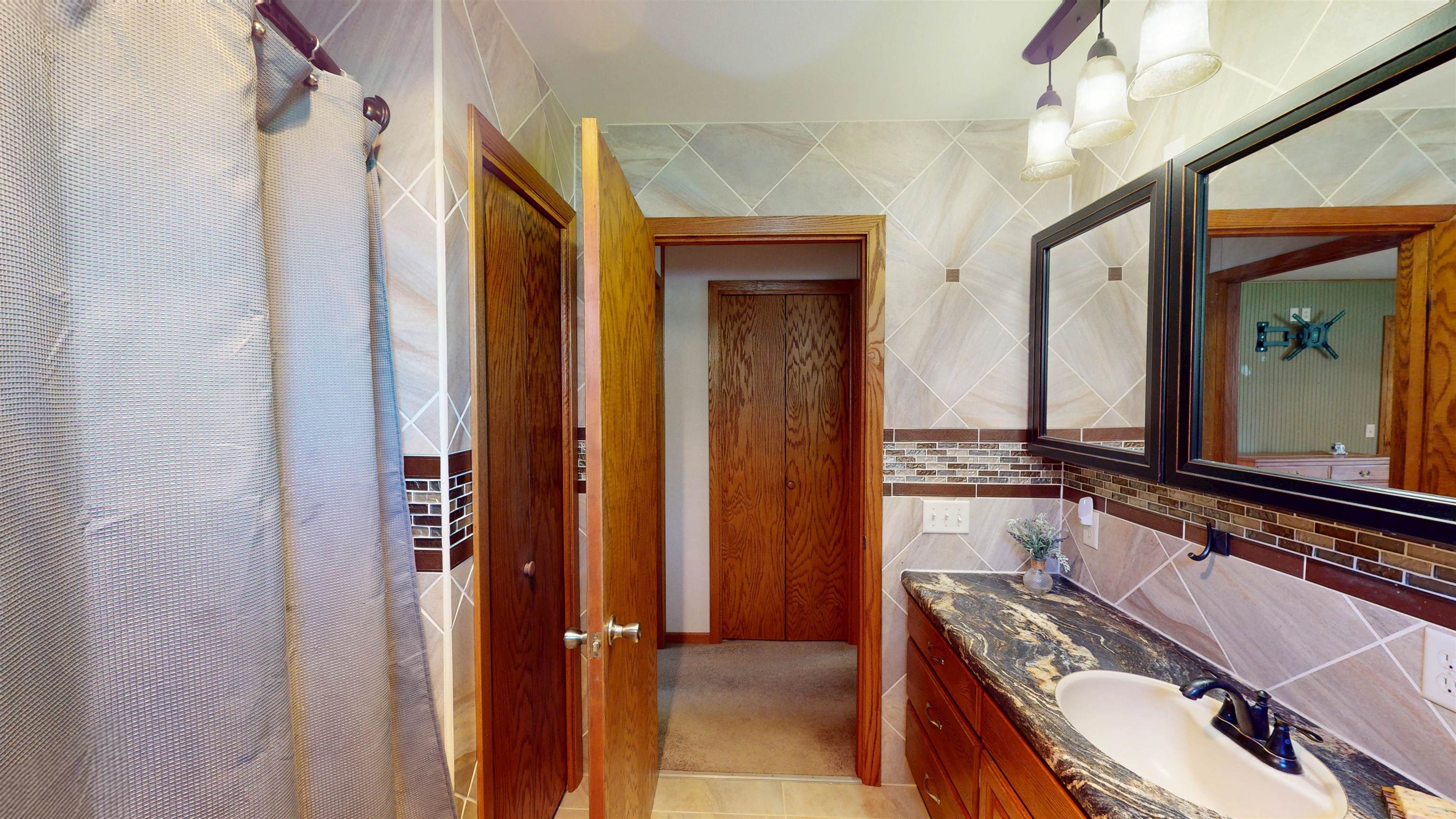 602 W CAROL STREET, Colby, Wisconsin 54421, 3 Bedrooms Bedrooms, ,2 BathroomsBathrooms,Residential,For Sale,602 W CAROL STREET,22501890