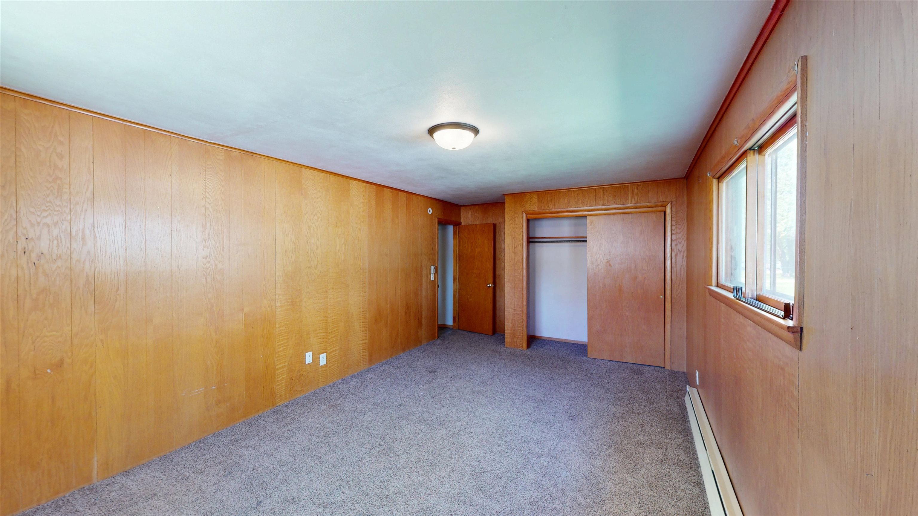 212 E 5TH STREET, Marshfield, Wisconsin 54449, 3 Bedrooms Bedrooms, 7 Rooms Rooms,1 BathroomBathrooms,Multi-family,For Sale,212 E 5TH STREET,22501893