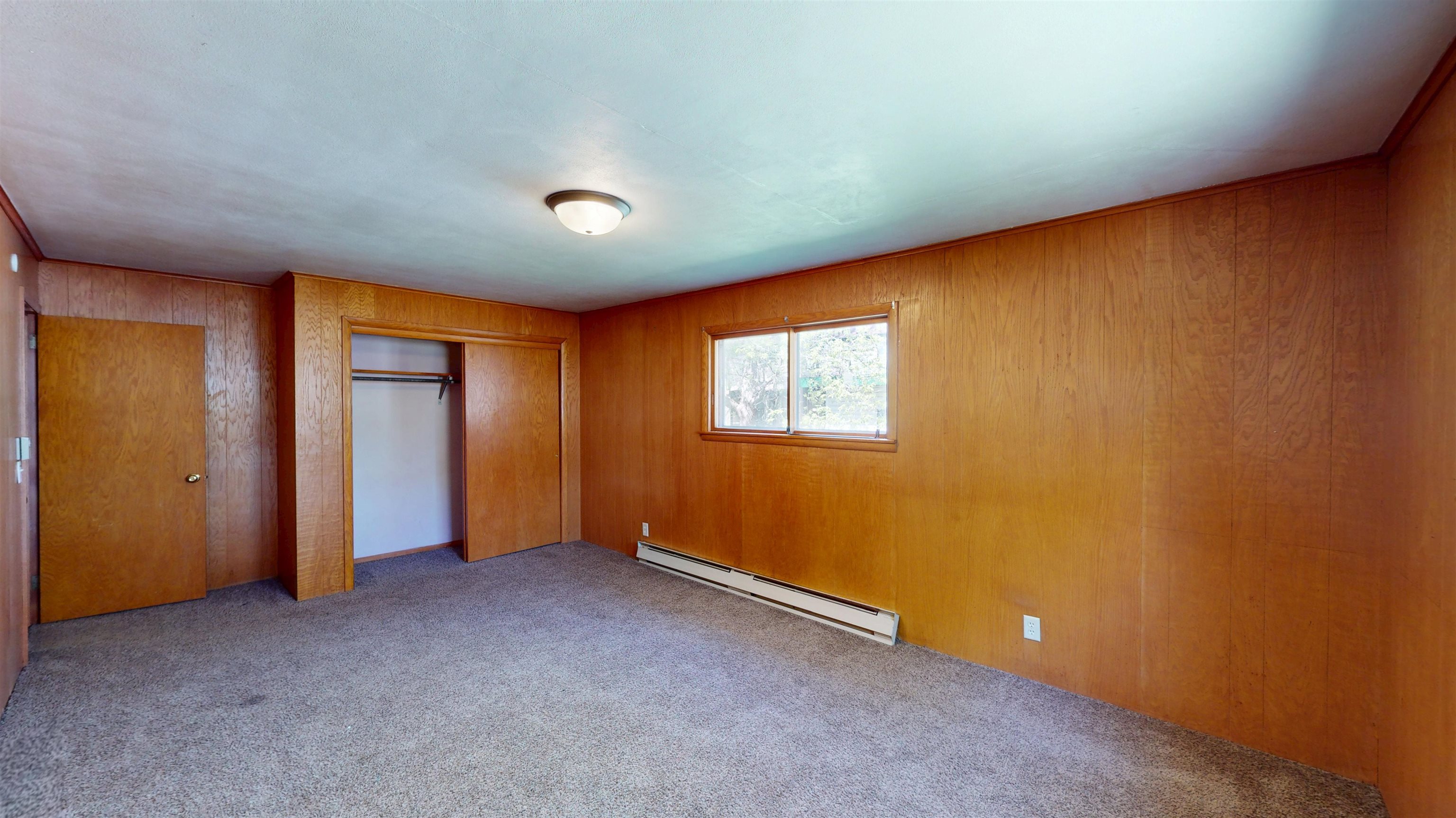 212 E 5TH STREET, Marshfield, Wisconsin 54449, 3 Bedrooms Bedrooms, 7 Rooms Rooms,1 BathroomBathrooms,Multi-family,For Sale,212 E 5TH STREET,22501893